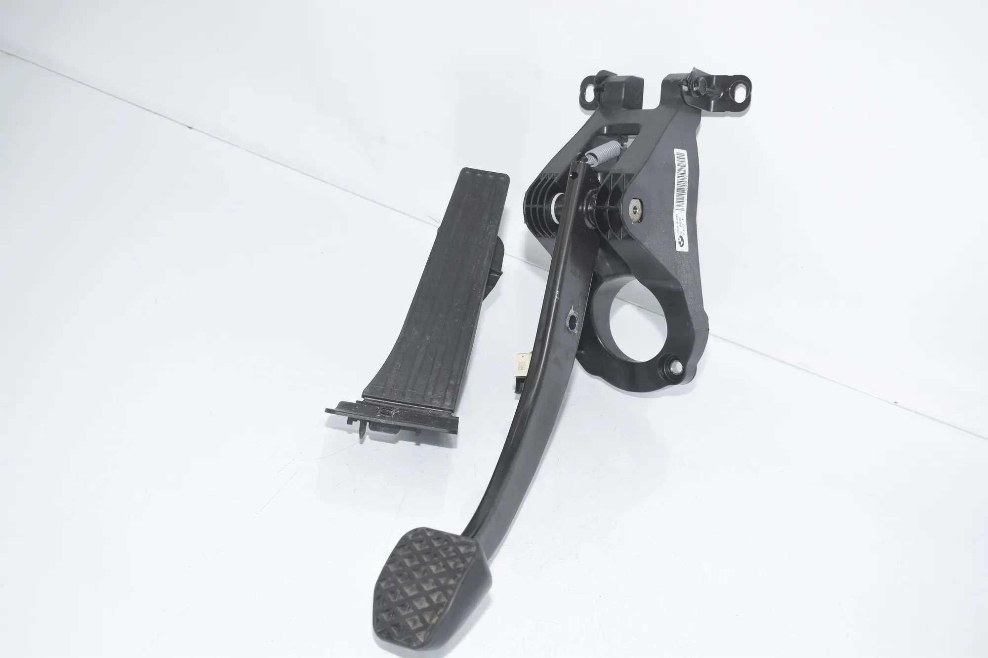 Brake Pedal – OEM 6799925 · BMW i3 (I01) s Electric 2022 – 2