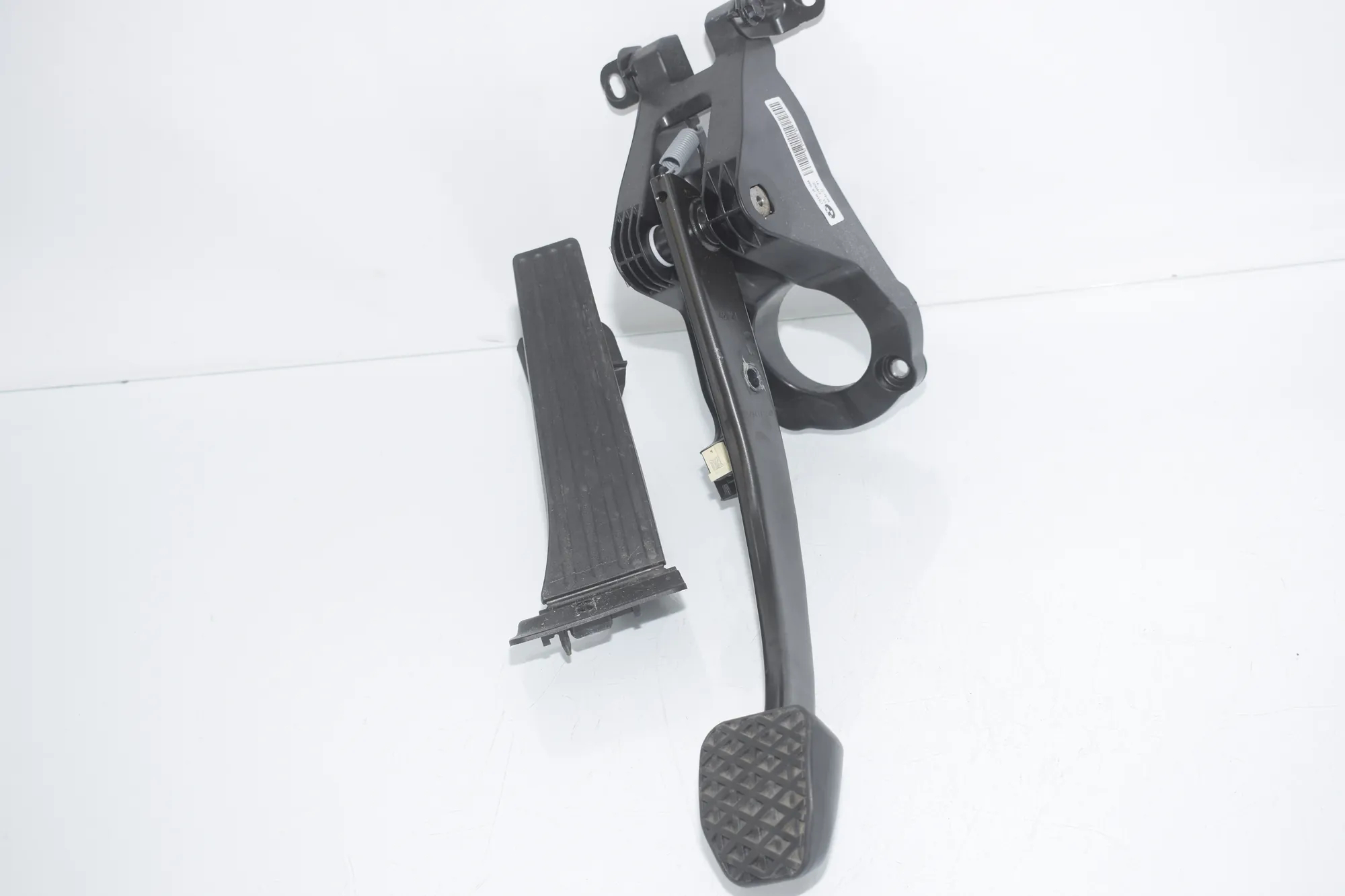 Brake Pedal – OEM 6799925 · BMW i3 (I01) s Electric 2022