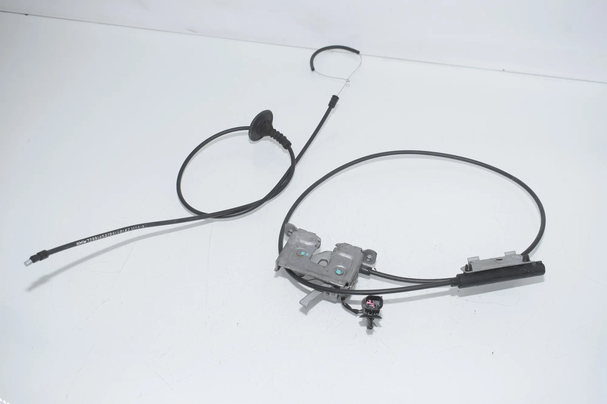 Engine Boonet Lock Cable – OEM 7299165 · BMW i3 (I01) s Electric 2022 – 3