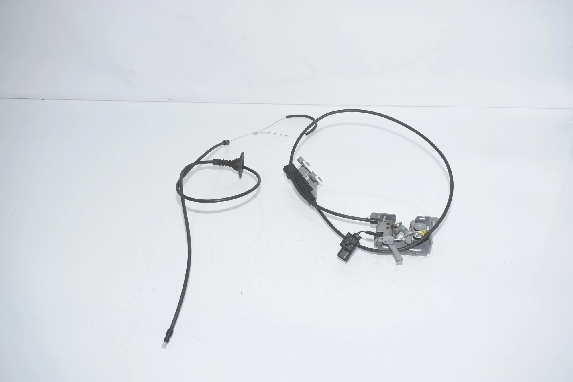 Engine Boonet Lock Cable – OEM 7299165 · BMW i3 (I01) s Electric 2022