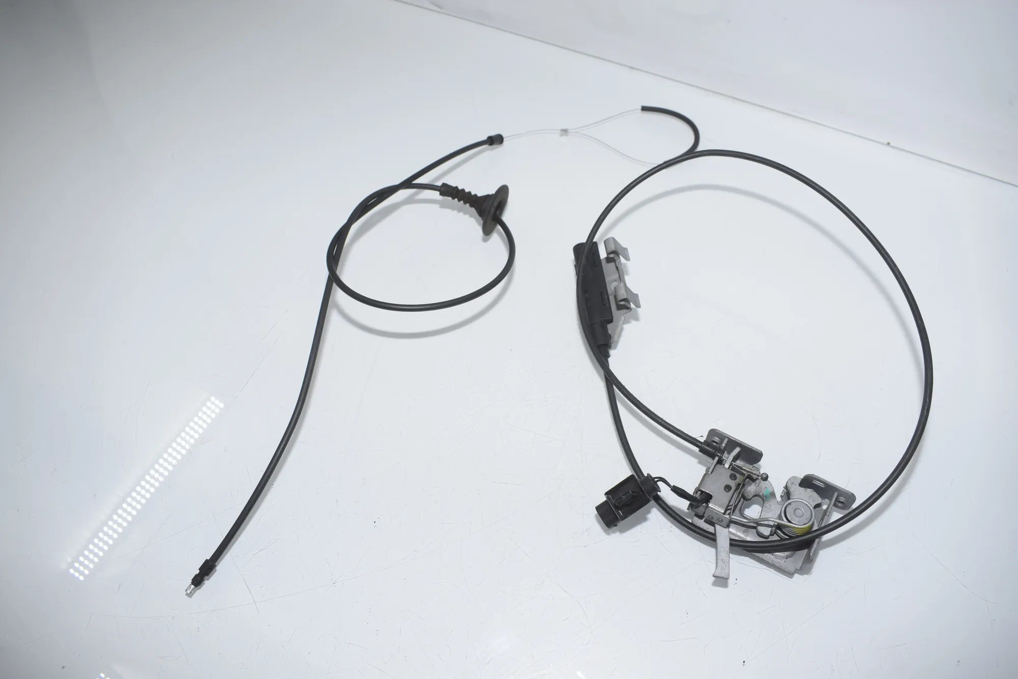 Engine Boonet Lock Cable – OEM 7299165 · BMW i3 (I01) s Electric 2022 – 2