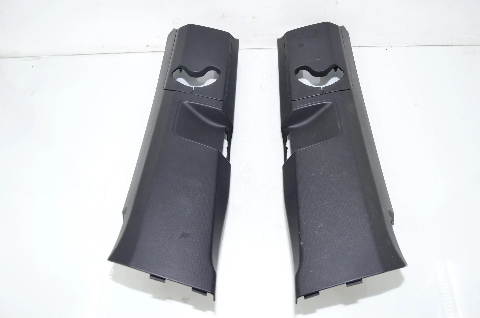 Left Side B Pillar Trim – OEM 7287936 · BMW i3 (I01) s Electric 2022