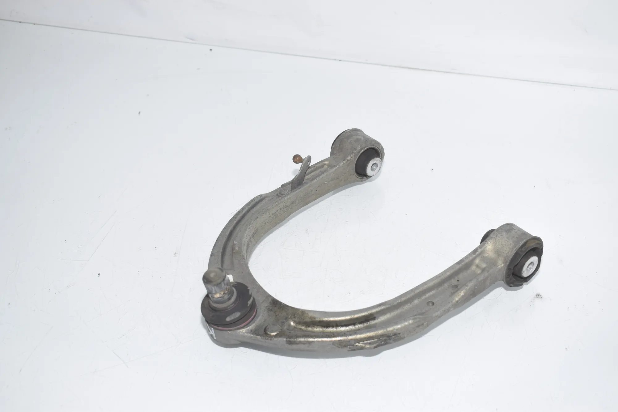 Front Left Upper Control Arm – OEM 6868530 · BMW 7 (G11, G12) 750 d, Ld xDrive 2016 – 3