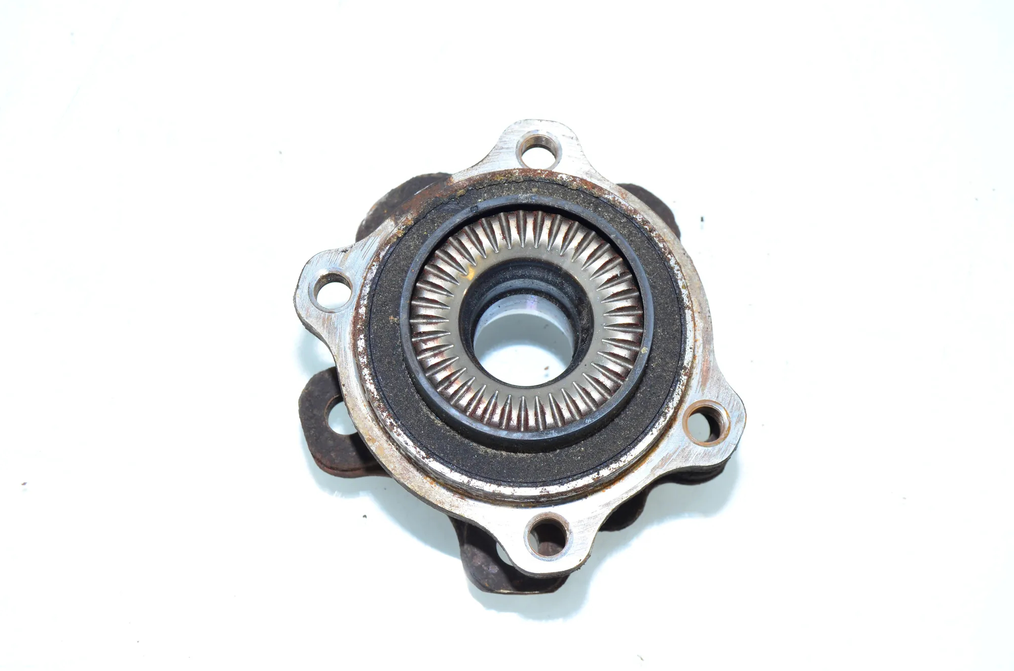 Rear Left Wheel Bearing – OEM 6899175 · BMW 7 (G11, G12) 750 d, Ld xDrive 2016 – 3