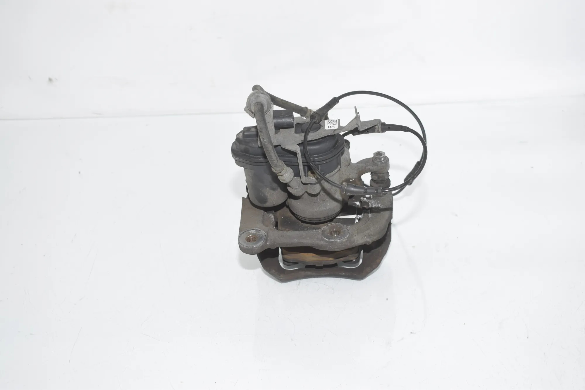Rear Right Brake Caliper – OEM 6870572 · BMW 7 (G11, G12) 750 d, Ld xDrive 2016 – 5