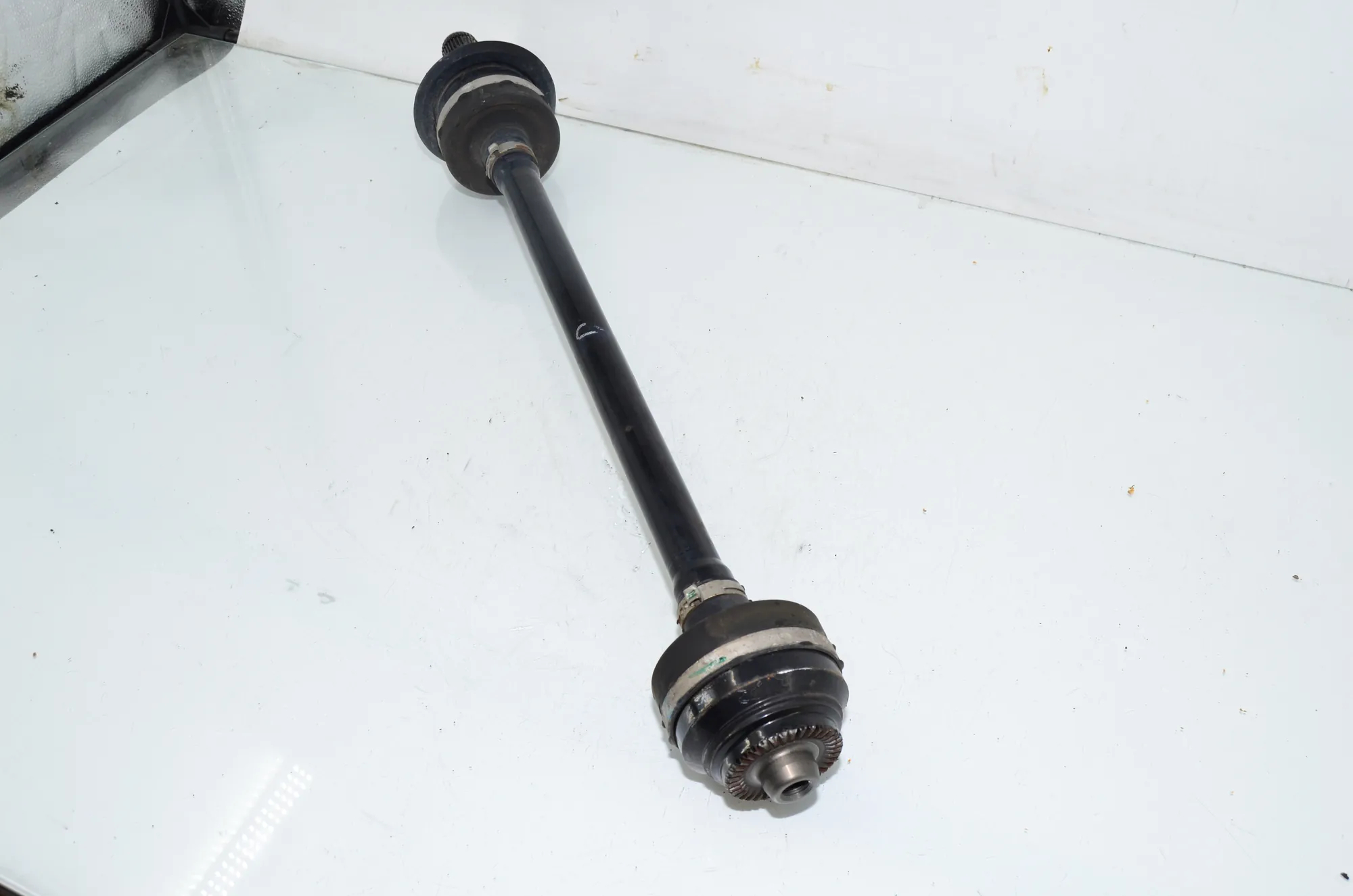 Rear Right Driveshaft – OEM 8639472 · BMW 7 (G11, G12) 750 d, Ld xDrive 2016 – 2