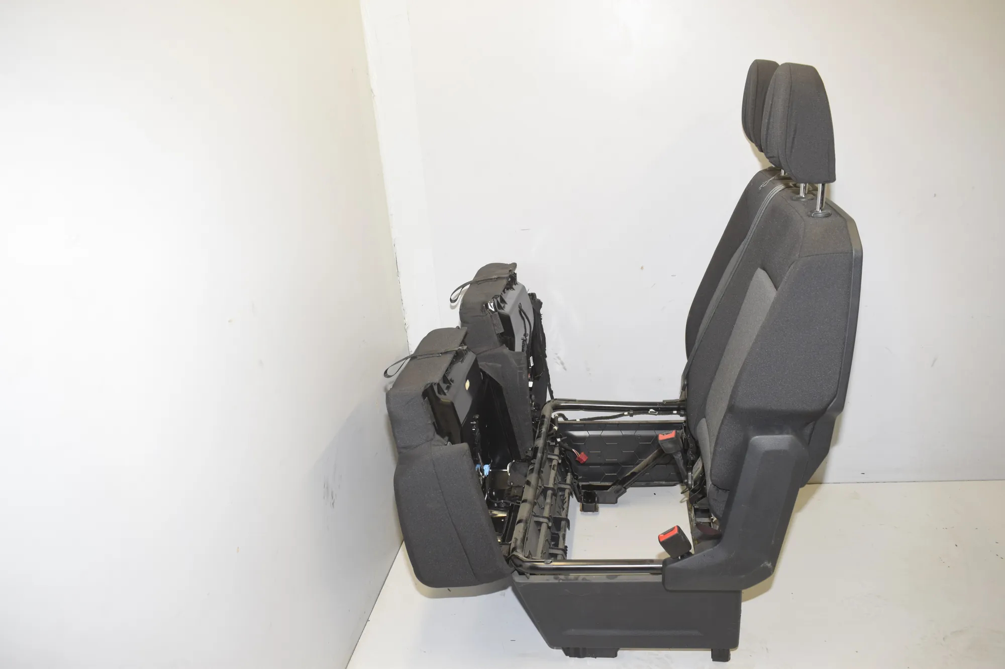 Seat set · VW CRAFTER Furgon (SY_) (2016 - -) 2.0 TDI 2022 – 5