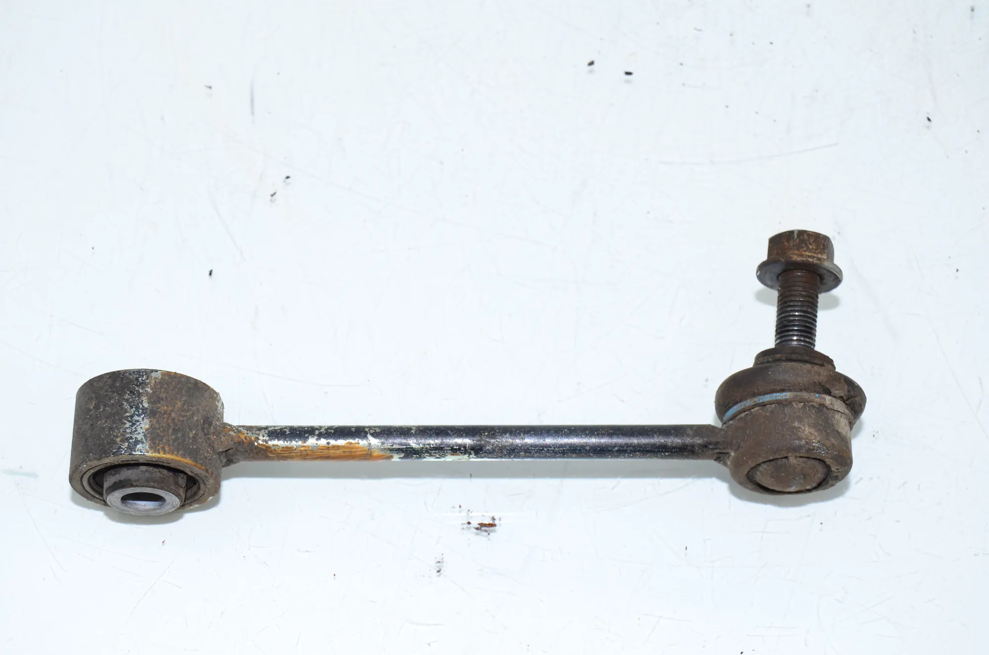 Rear Right Stabilizer Link – OEM 2N0505465 · VW CRAFTER Furgon (SY_) (2016 - -) 2.0 TDI 2022 – 3