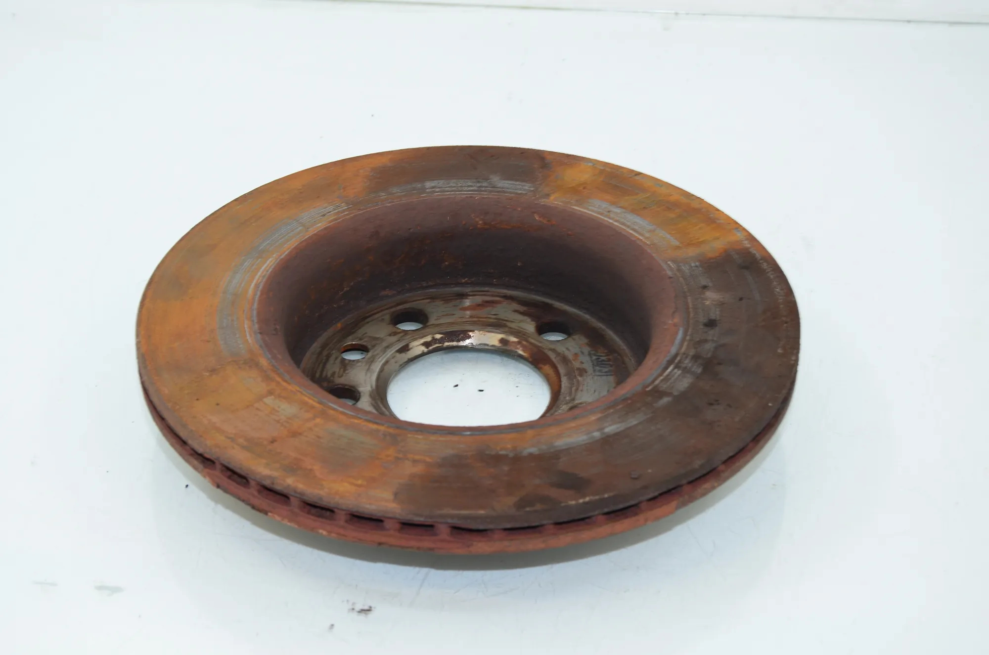 Rear Right Brake Disc – OEM 615-085 · VW CRAFTER Furgon (SY_) (2016 - -) 2.0 TDI 2022 – 4