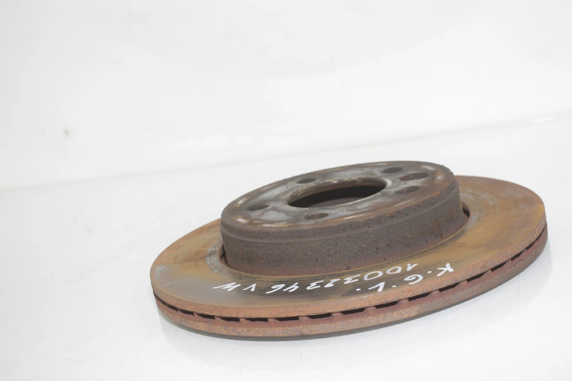 Front Left Brake Disc – OEM 2N0615301A · VW CRAFTER Furgon (SY_) (2016 - -) 2.0 TDI 2022 – 2