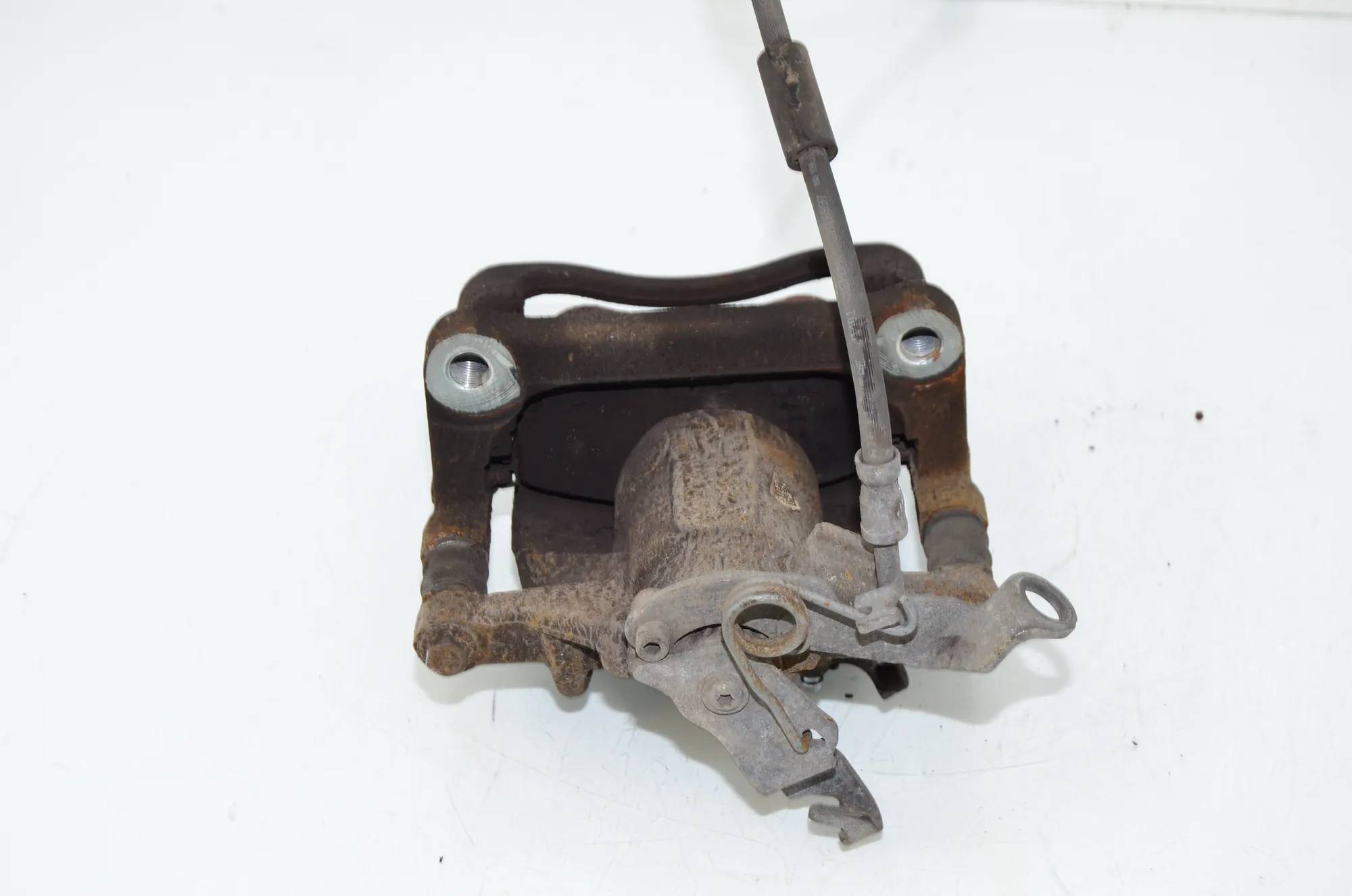 Rear Right Brake Caliper – OEM 2N0615424 · VW CRAFTER Furgon (SY_) (2016 - -) 2.0 TDI 2022 – 4