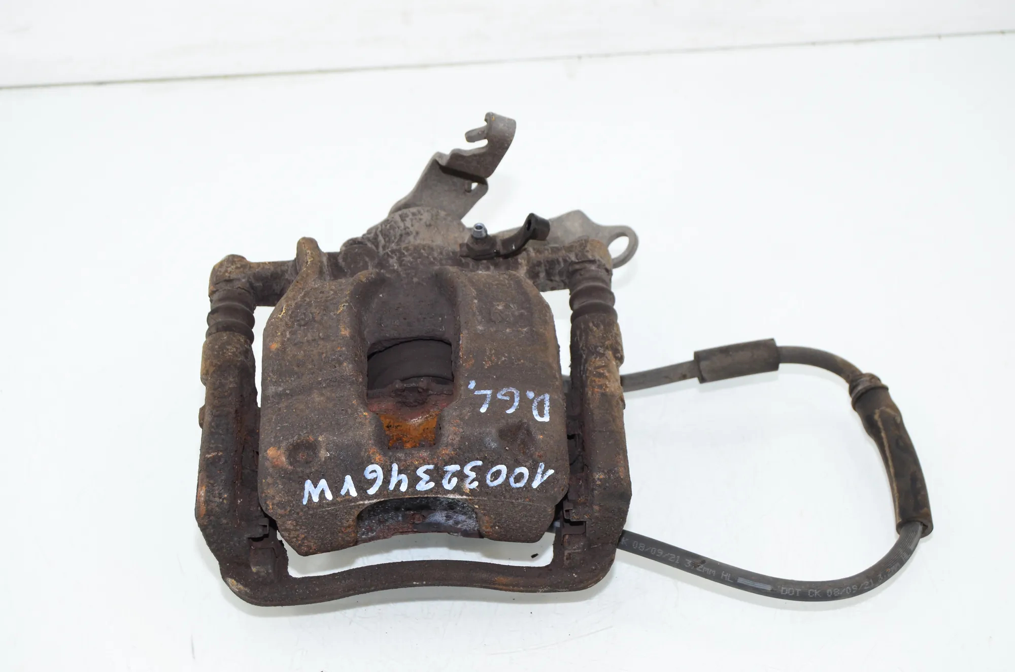 Rear Right Brake Caliper – OEM 2N0615424 · VW CRAFTER Furgon (SY_) (2016 - -) 2.0 TDI 2022