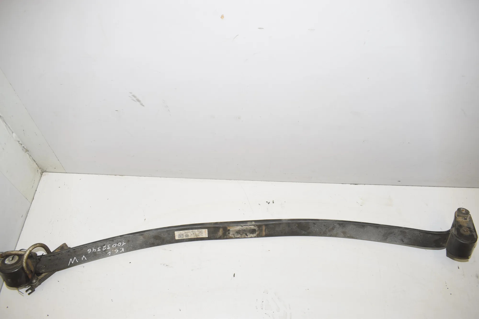 Rear Left Leaf Spring – OEM 2N0511151R · VW CRAFTER Furgon (SY_) (2016 - -) 2.0 TDI 2022 – 3