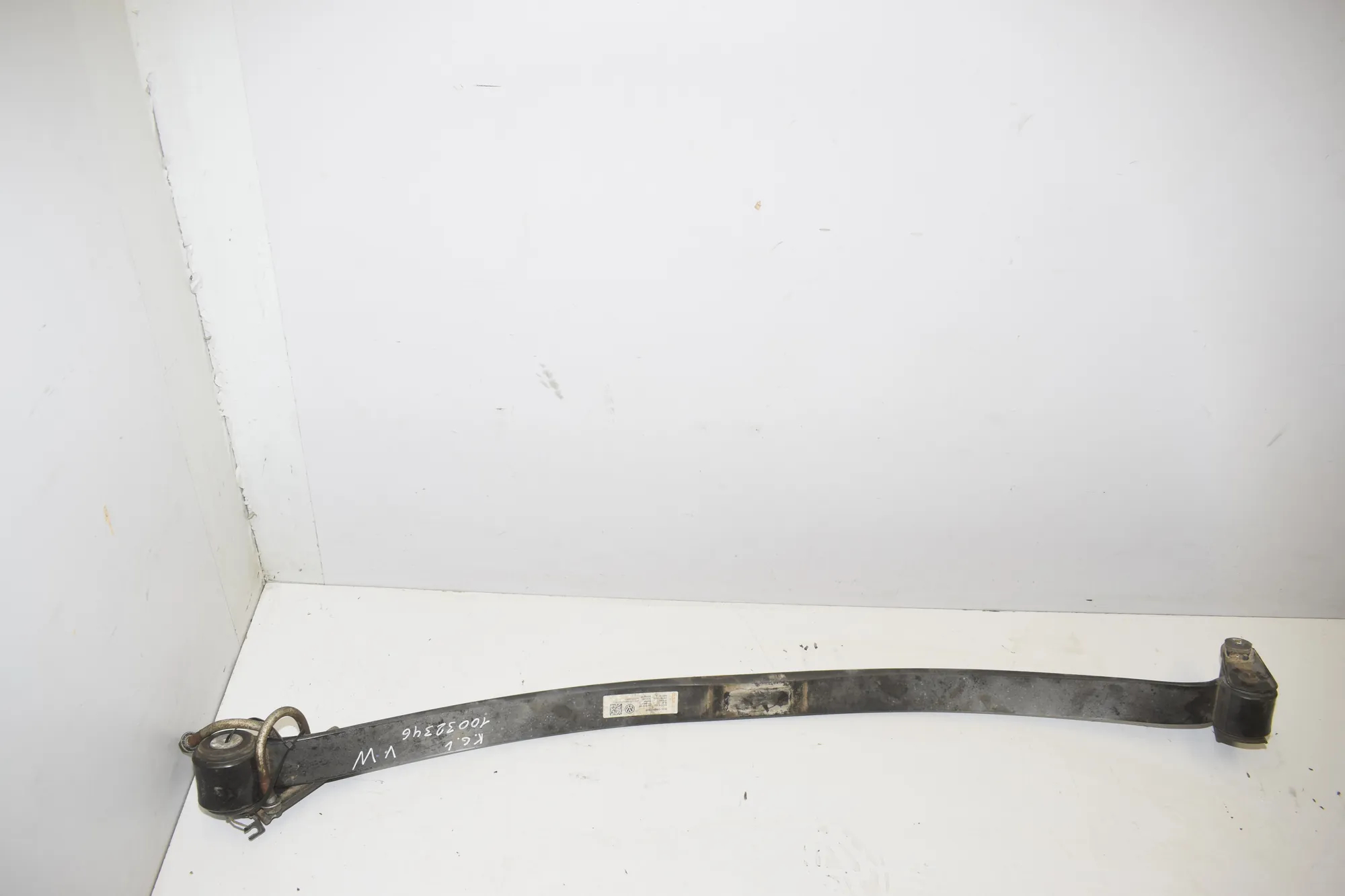 Rear Left Leaf Spring – OEM 2N0511151R · VW CRAFTER Furgon (SY_) (2016 - -) 2.0 TDI 2022 – 2