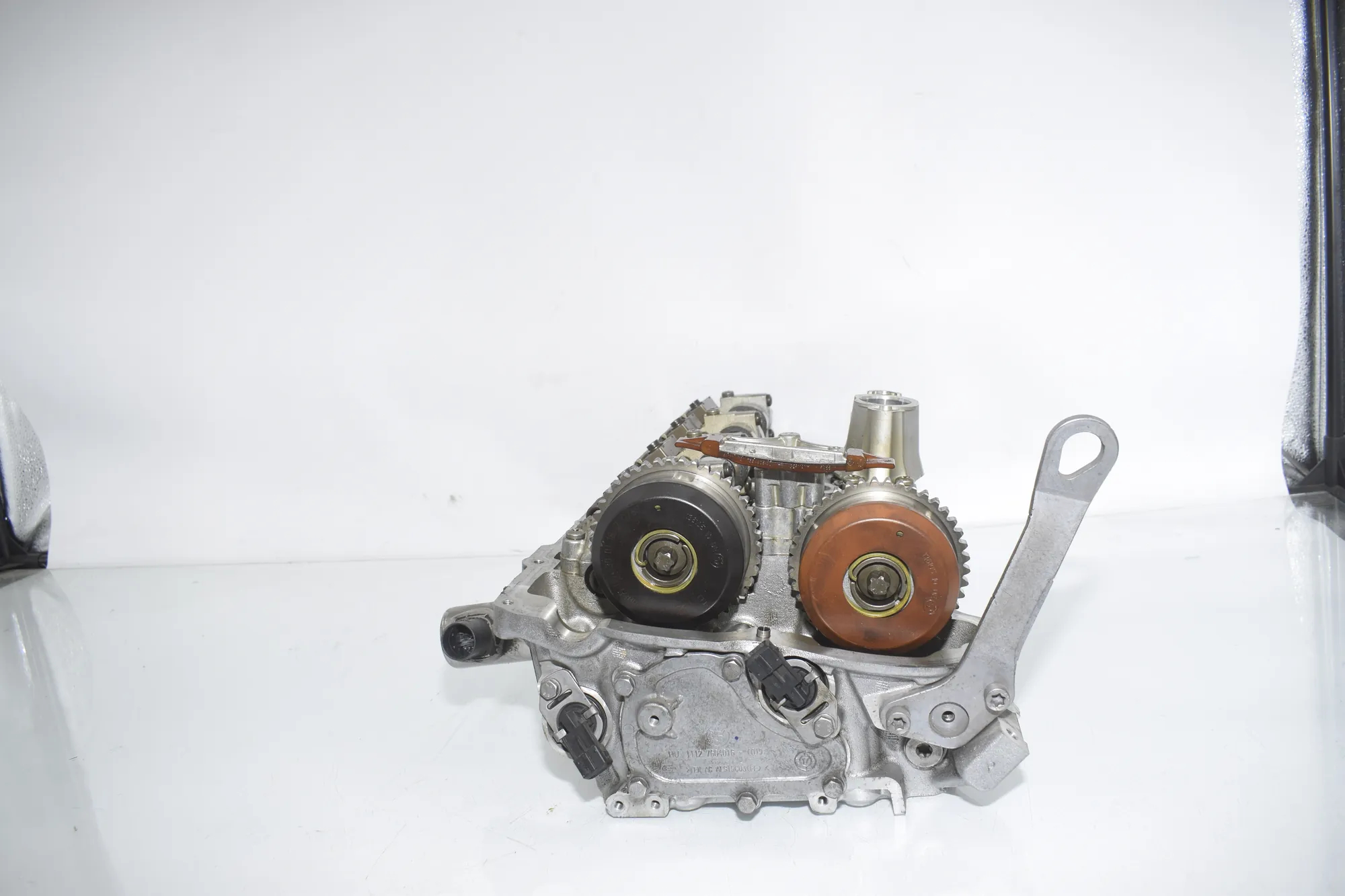Left Side Engine Head – OEM 7604016 · BMW X5 (F15, F85) M 2018 – 4