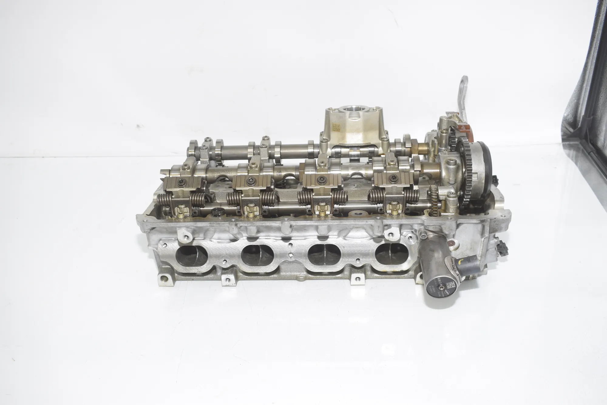 Left Side Engine Head – OEM 7604016 · BMW X5 (F15, F85) M 2018
