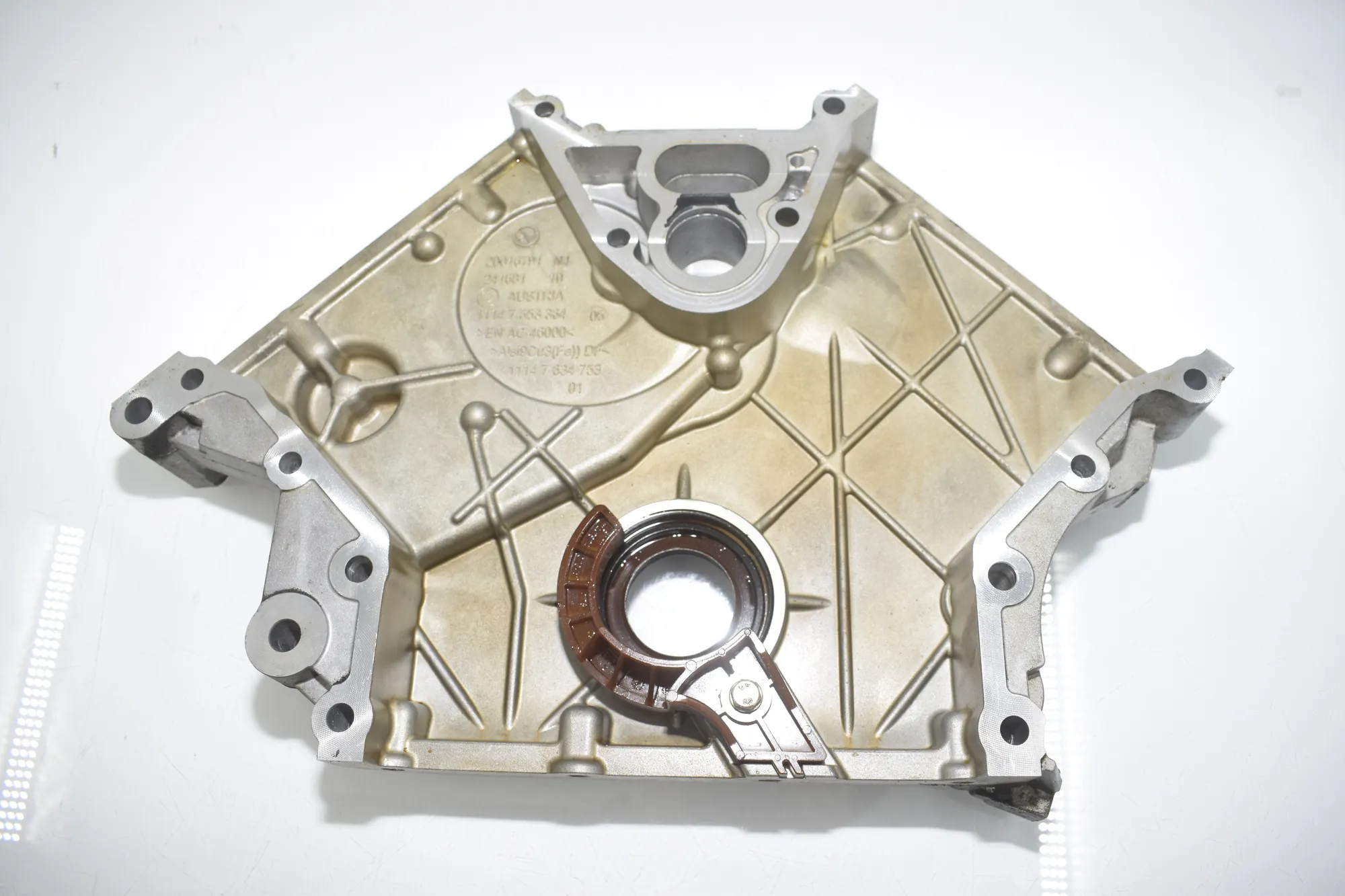 Timing Chain Cover – OEM 7553364 · BMW X5 (F15, F85) M 2018 – 2