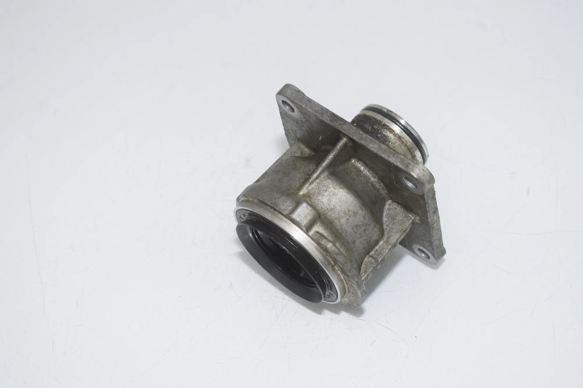 Left Side Engine Bracket – OEM 8699442 · BMW X5 (F15, F85) M 2018 – 2