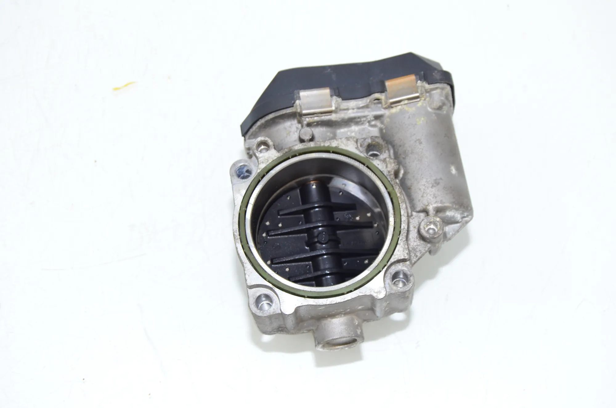 Throttle Body – OEM 7555944 · BMW X5 (F15, F85) M 2018 – 2