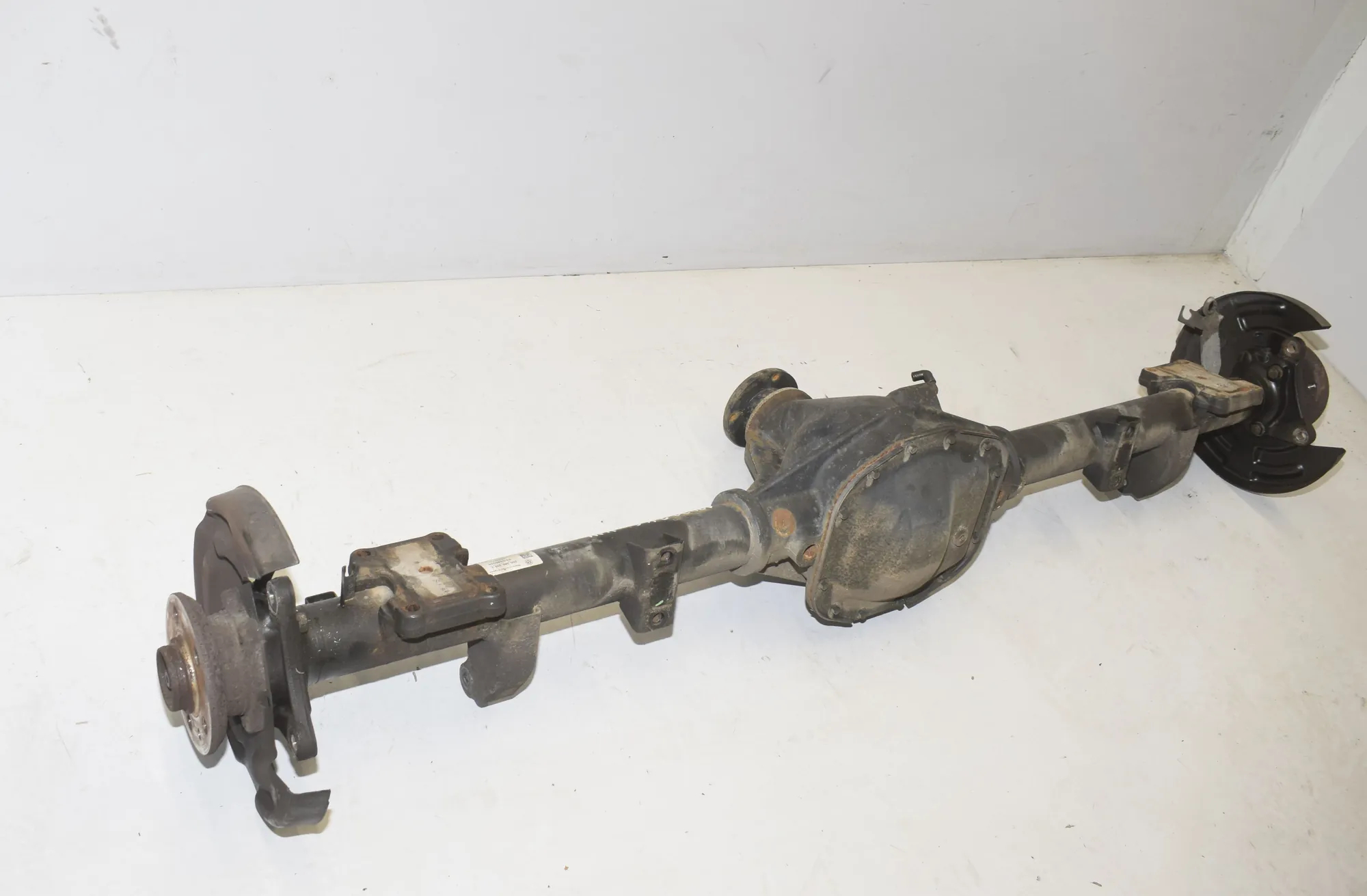 Rear Axle – OEM 2N0500029E · VW CRAFTER Furgon (SY_) (2016 - -) 2.0 TDI 2022 – 3