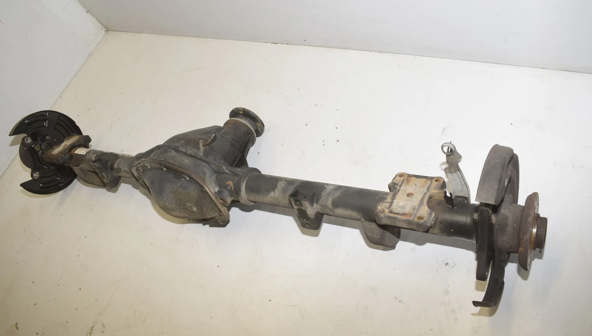 Rear Axle – OEM 2N0500029E · VW CRAFTER Furgon (SY_) (2016 - -) 2.0 TDI 2022 – 6
