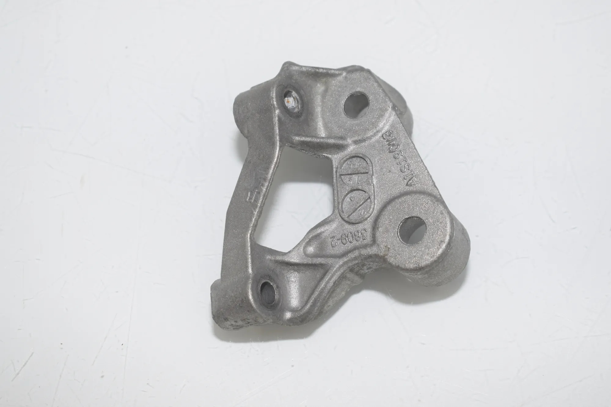 Fuel Pump Bracket – OEM 7058451 · BMW 5 Touring (G31) (2017 - -) 520 d 2019 – 2