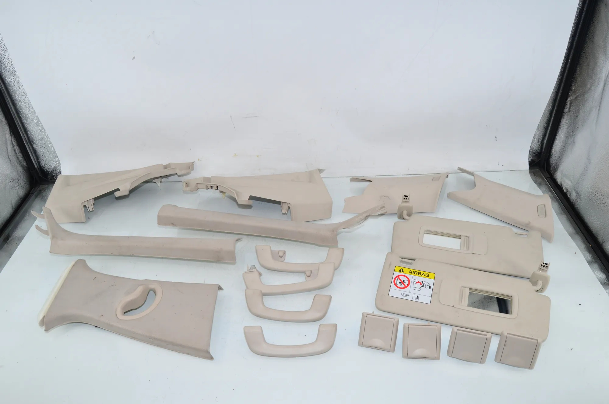 Interior Side Pillars Trim Kit – OEM 51167475742 · BMW 3 Touring (G21) (2019 - -) 318 i 2023 – 4