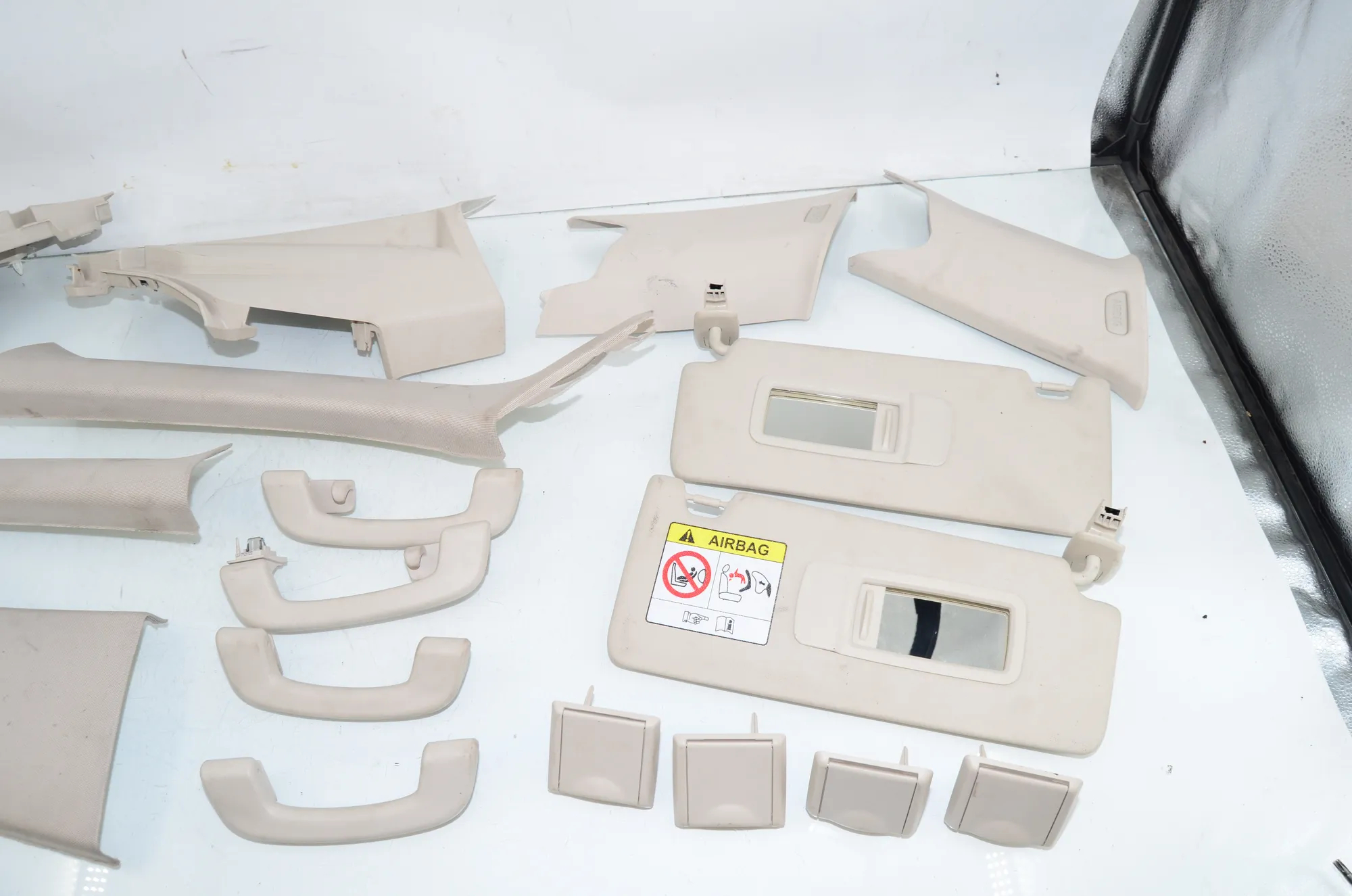 Interior Side Pillars Trim Kit – OEM 51167475742 · BMW 3 Touring (G21) (2019 - -) 318 i 2023 – 3