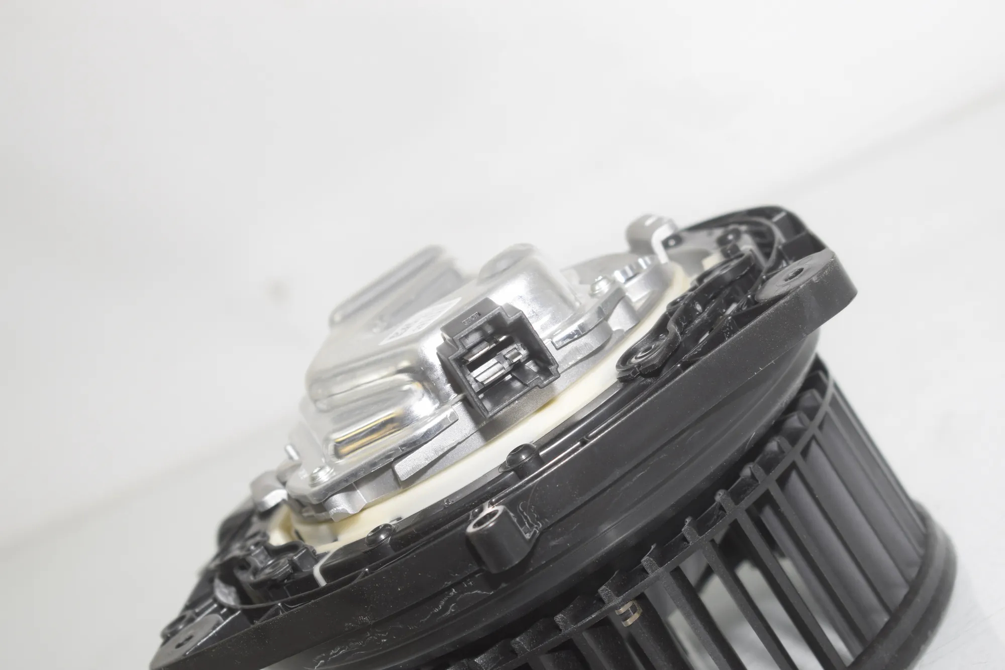 Heater Blower Fan – OEM 9382861 · BMW 3 Touring (G21) (2019 - -) 318 i 2023 – 4