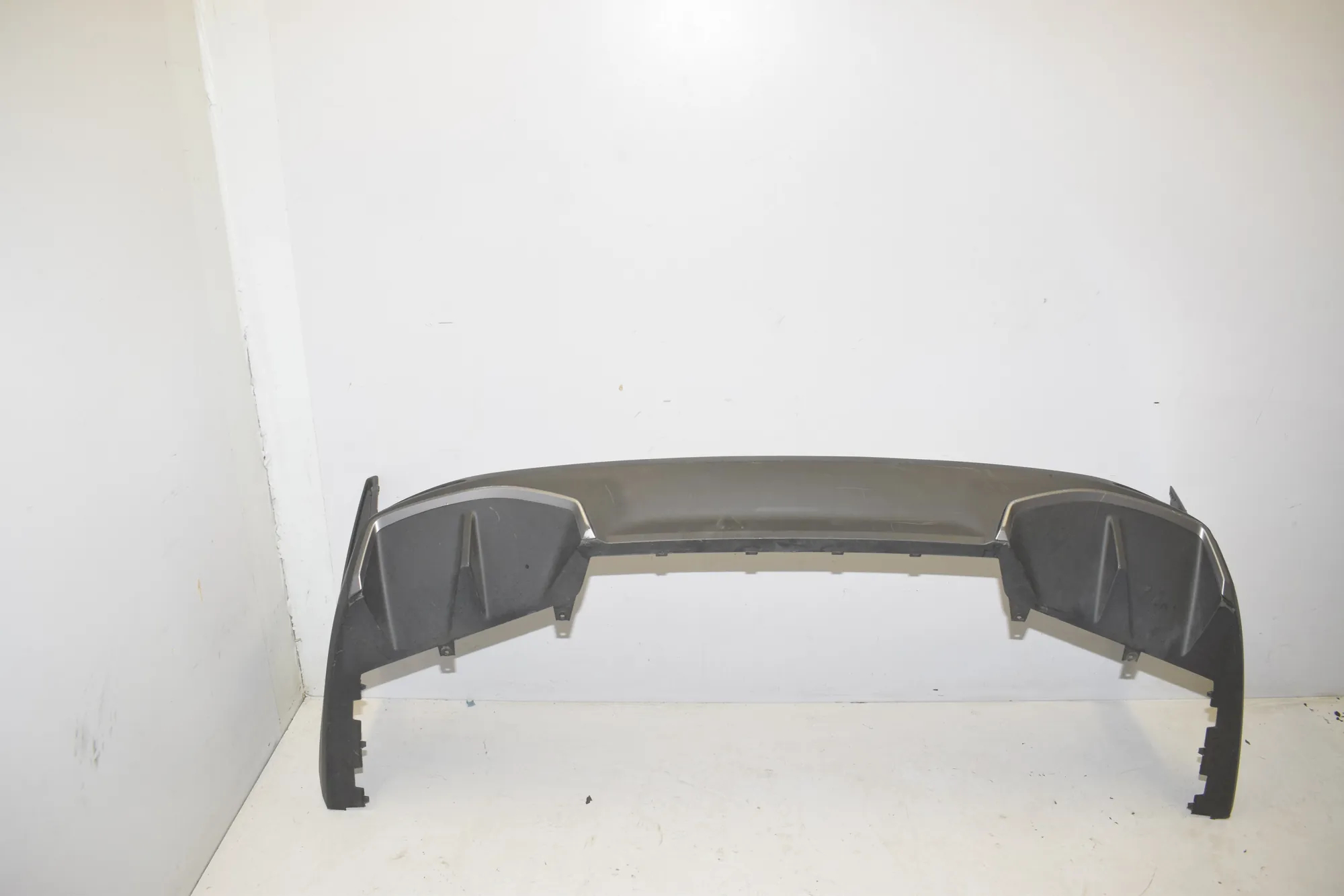 Rear Bumper Lower Diffuser · BMW i4 (G26) BMW i4 (G26) eDrive35 2023