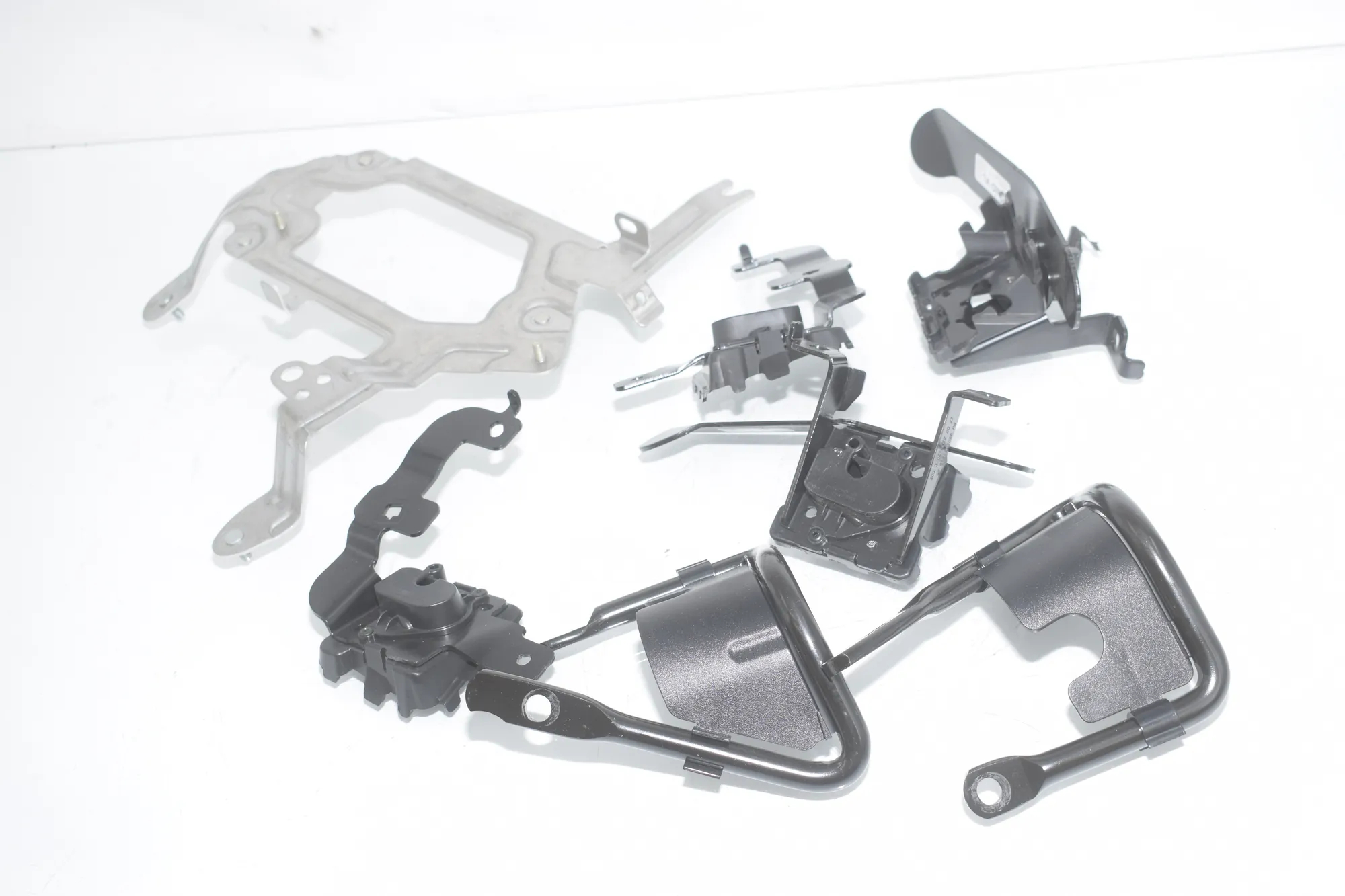 Bracket – OEM 9865515 · BMW 3 Touring (G21) (2019 - -) 318 i 2023