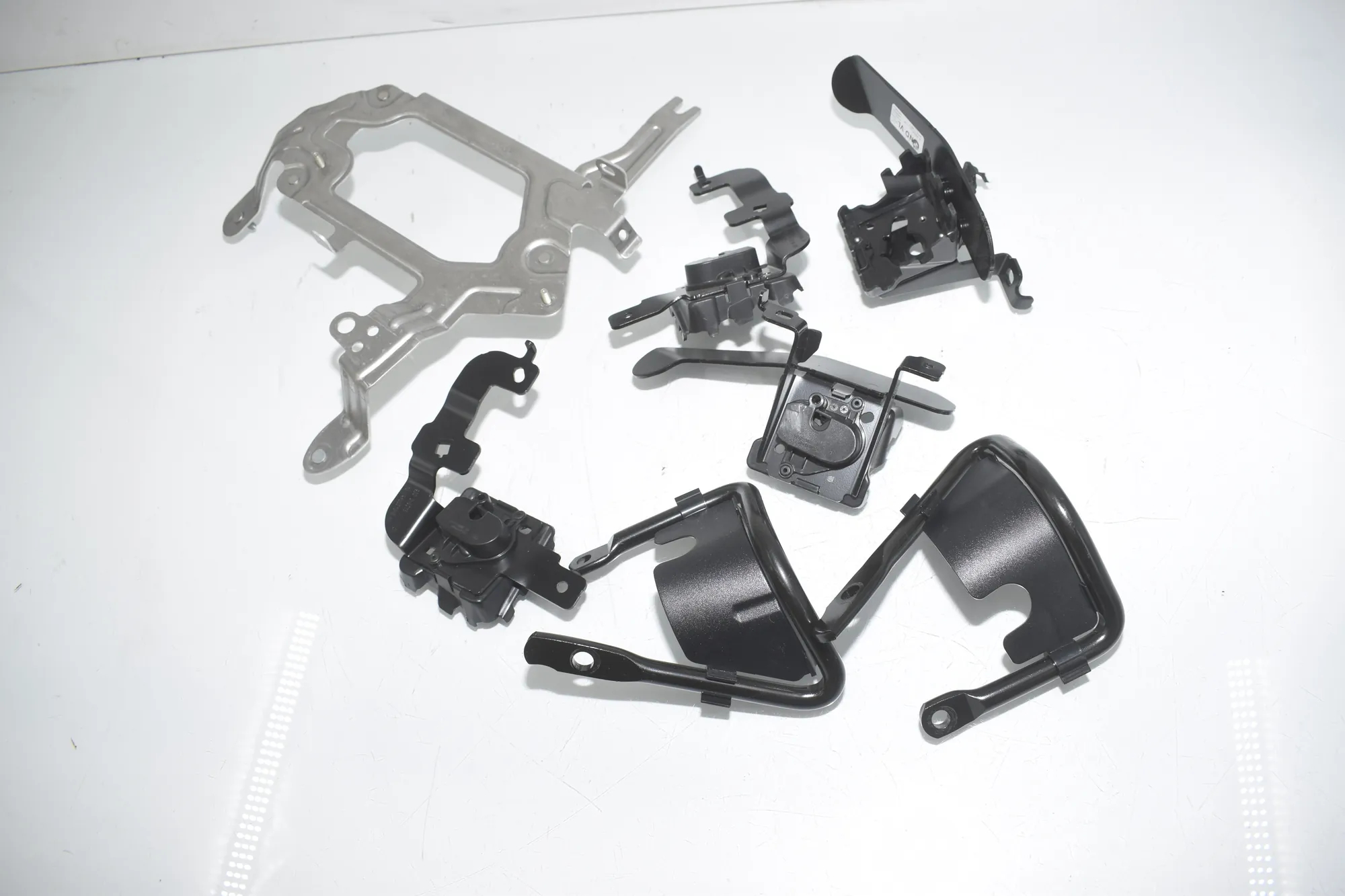 Bracket – OEM 9865515 · BMW 3 Touring (G21) (2019 - -) 318 i 2023 – 2