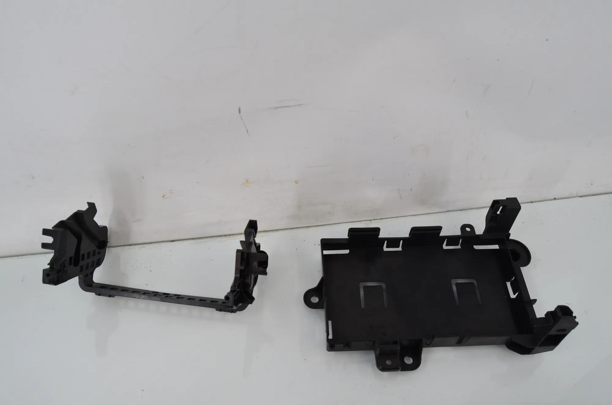 Bracket – OEM 7458632 · BMW 3 Touring (G21) (2019 - -) 318 i 2023 – 2