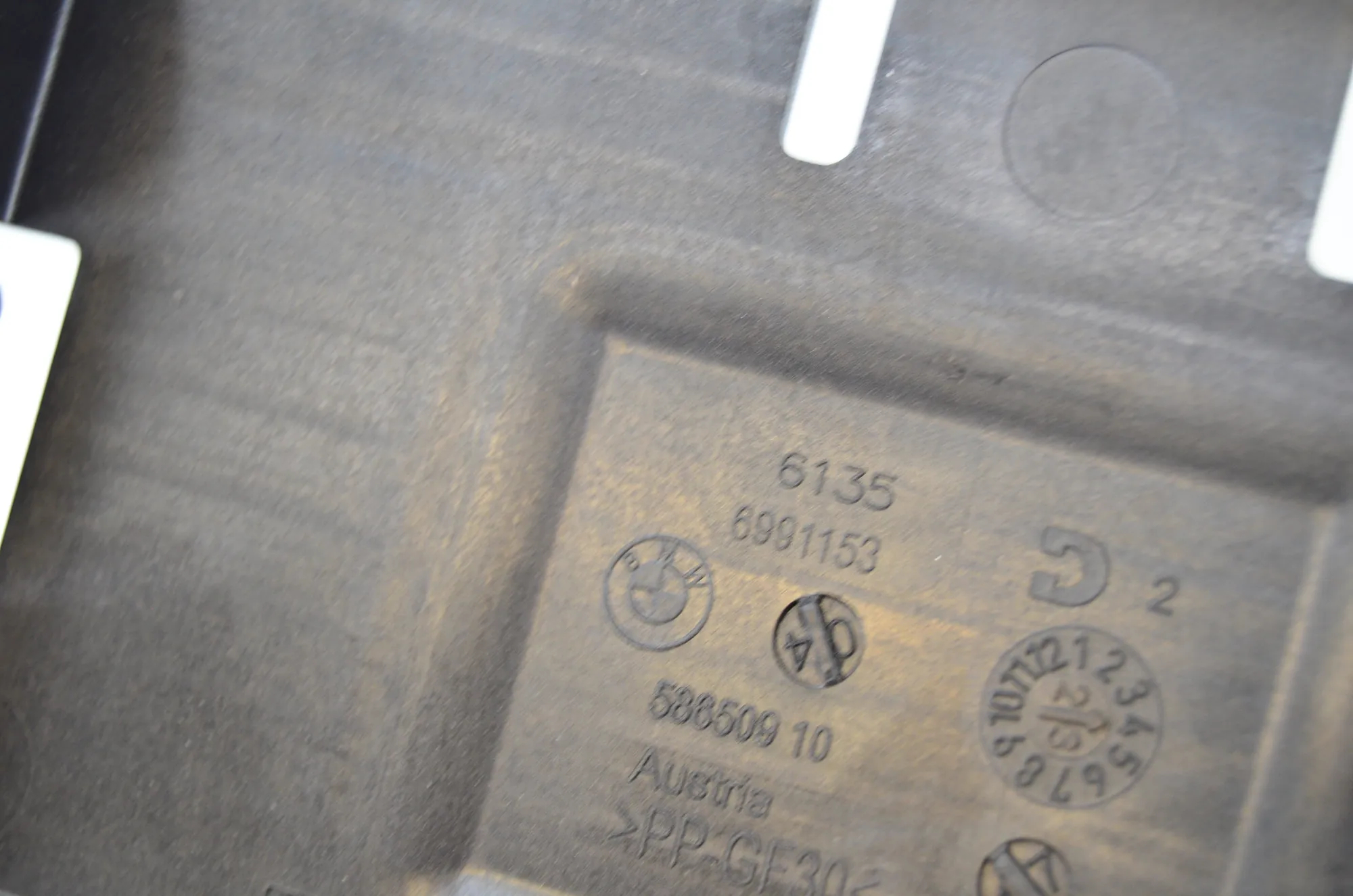 Bracket – OEM 7458632 · BMW 3 Touring (G21) (2019 - -) 318 i 2023 – 9