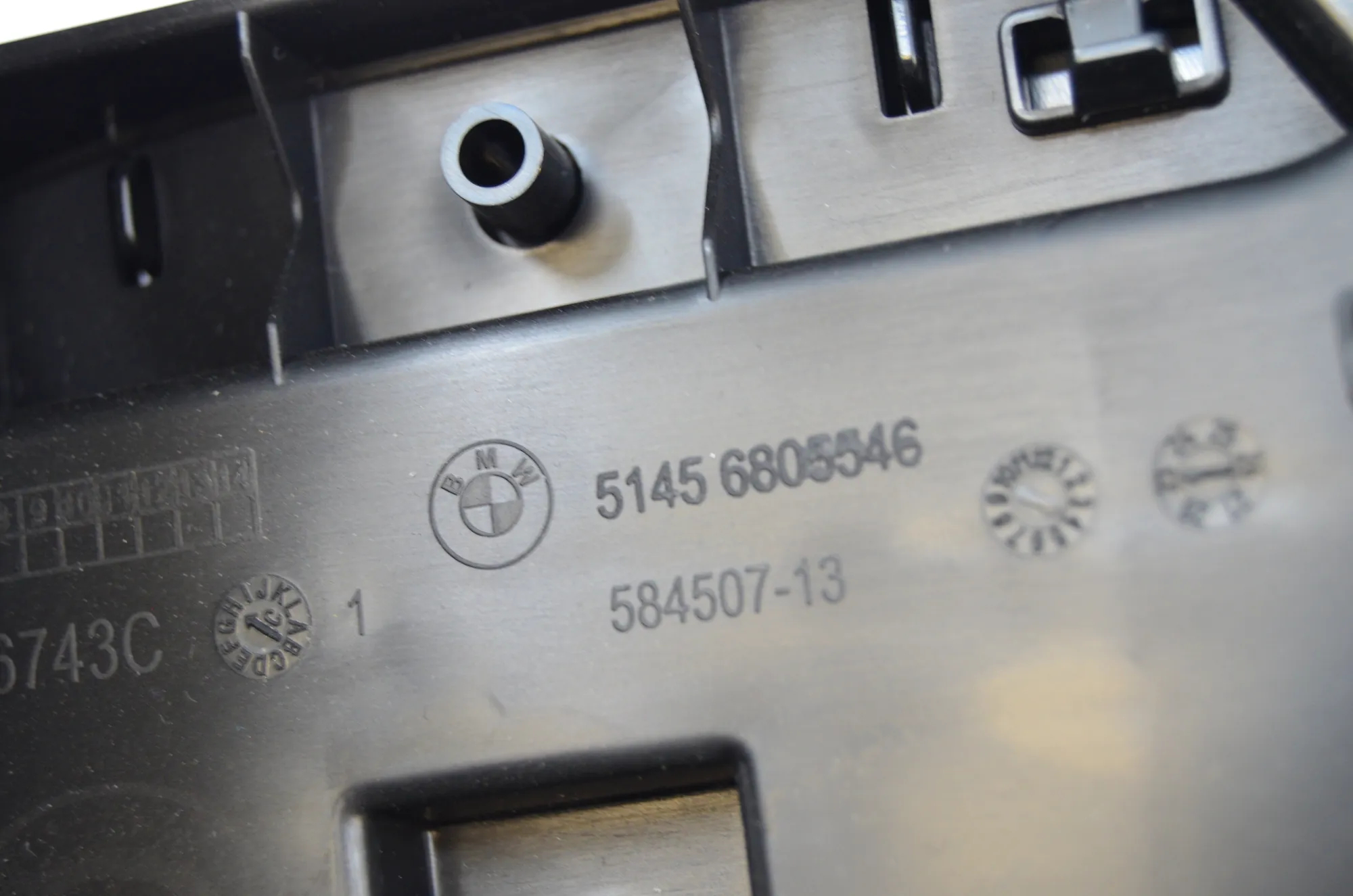 Steering Mechanism Trim – OEM 6805546 · BMW 3 Touring (G21) (2019 - -) 318 i 2023 – 4