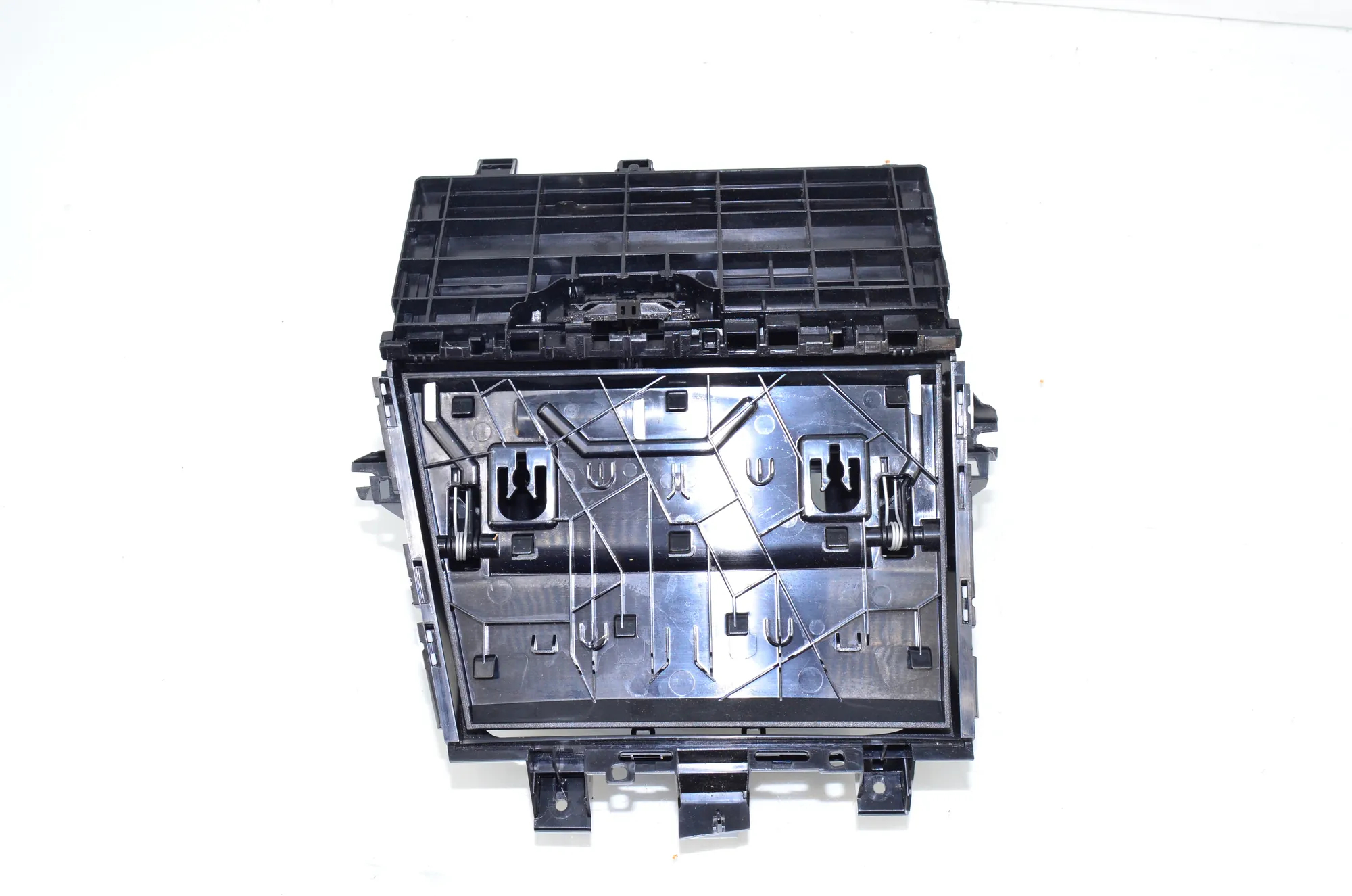 Cup Holder – OEM 6806790 · BMW 3 Touring (G21) (2019 - -) 318 i 2023