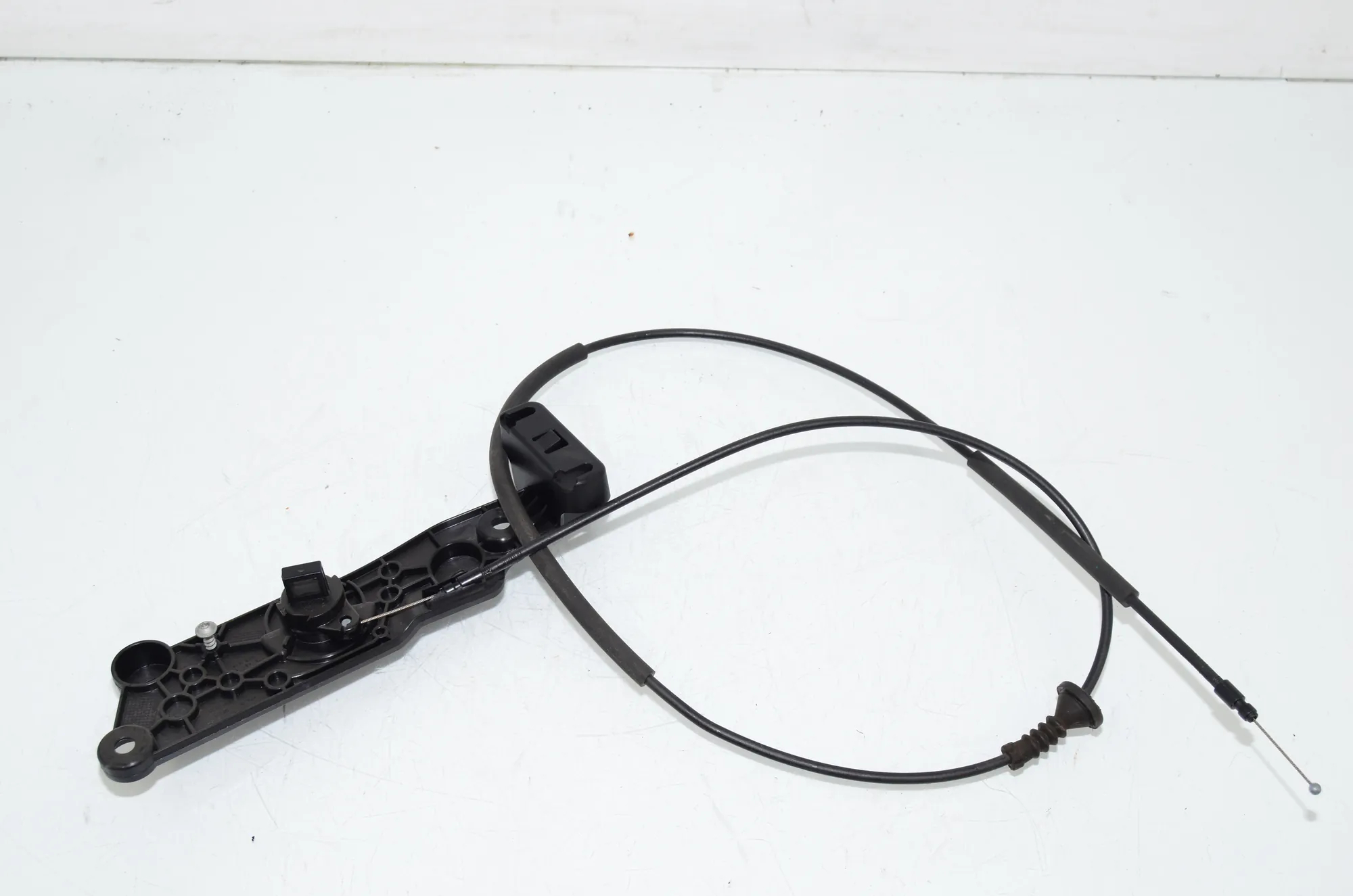 Bonnet Lock Cable – OEM 7446416 · BMW 3 Touring (G21) (2019 - -) 318 i 2023 – 2