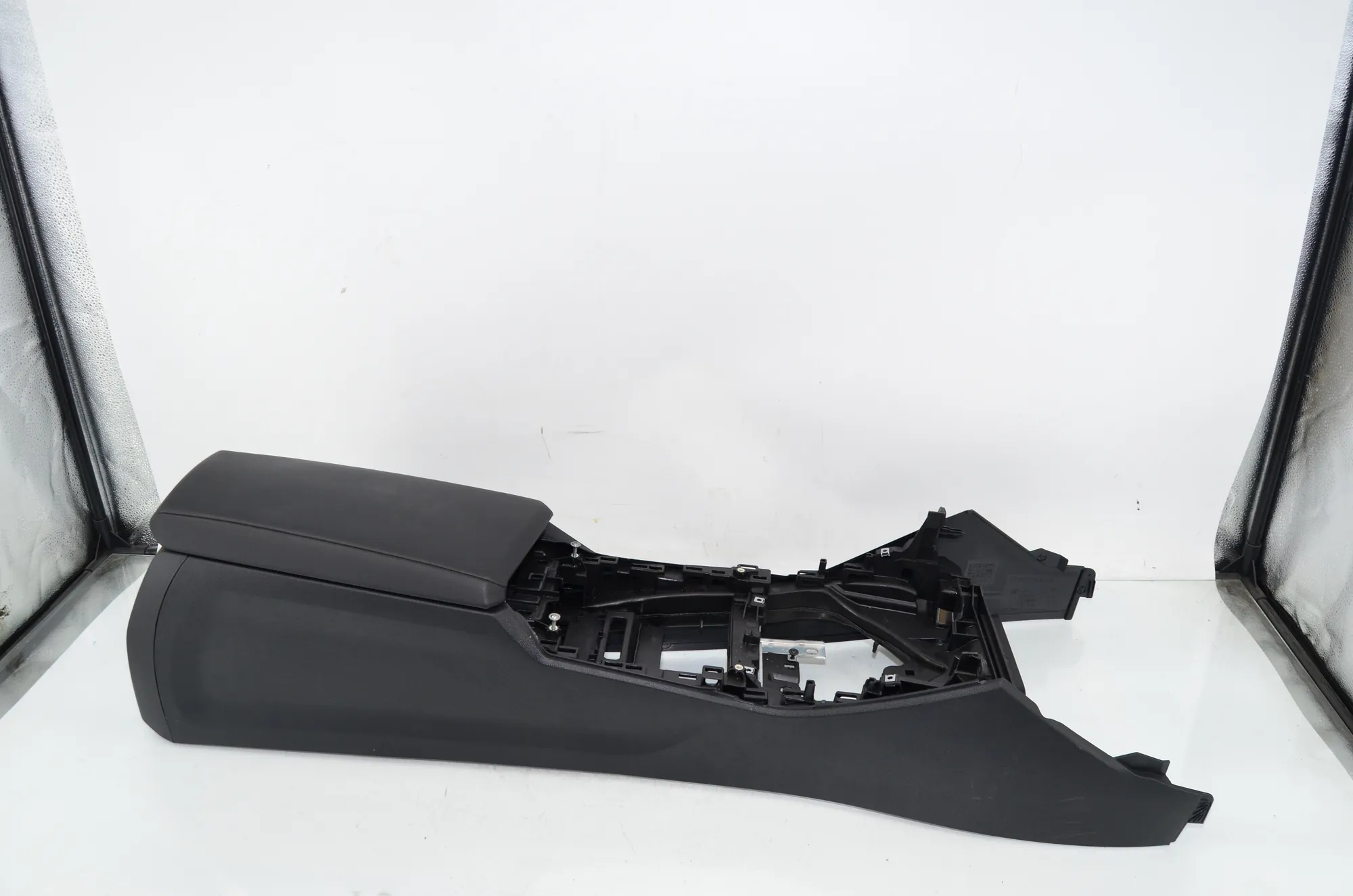 Center Console – OEM 6996833 · BMW 3 Touring (G21) (2019 - -) 318 i 2023