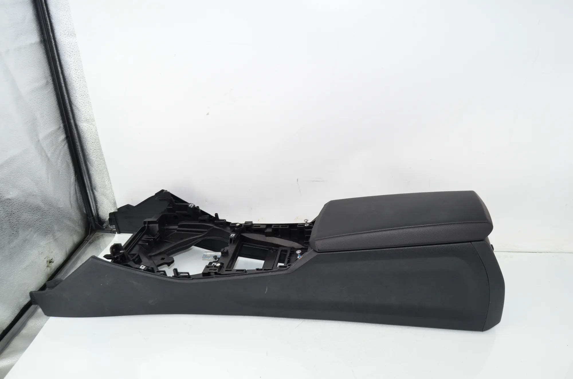 Center Console – OEM 6996833 · BMW 3 Touring (G21) (2019 - -) 318 i 2023 – 4