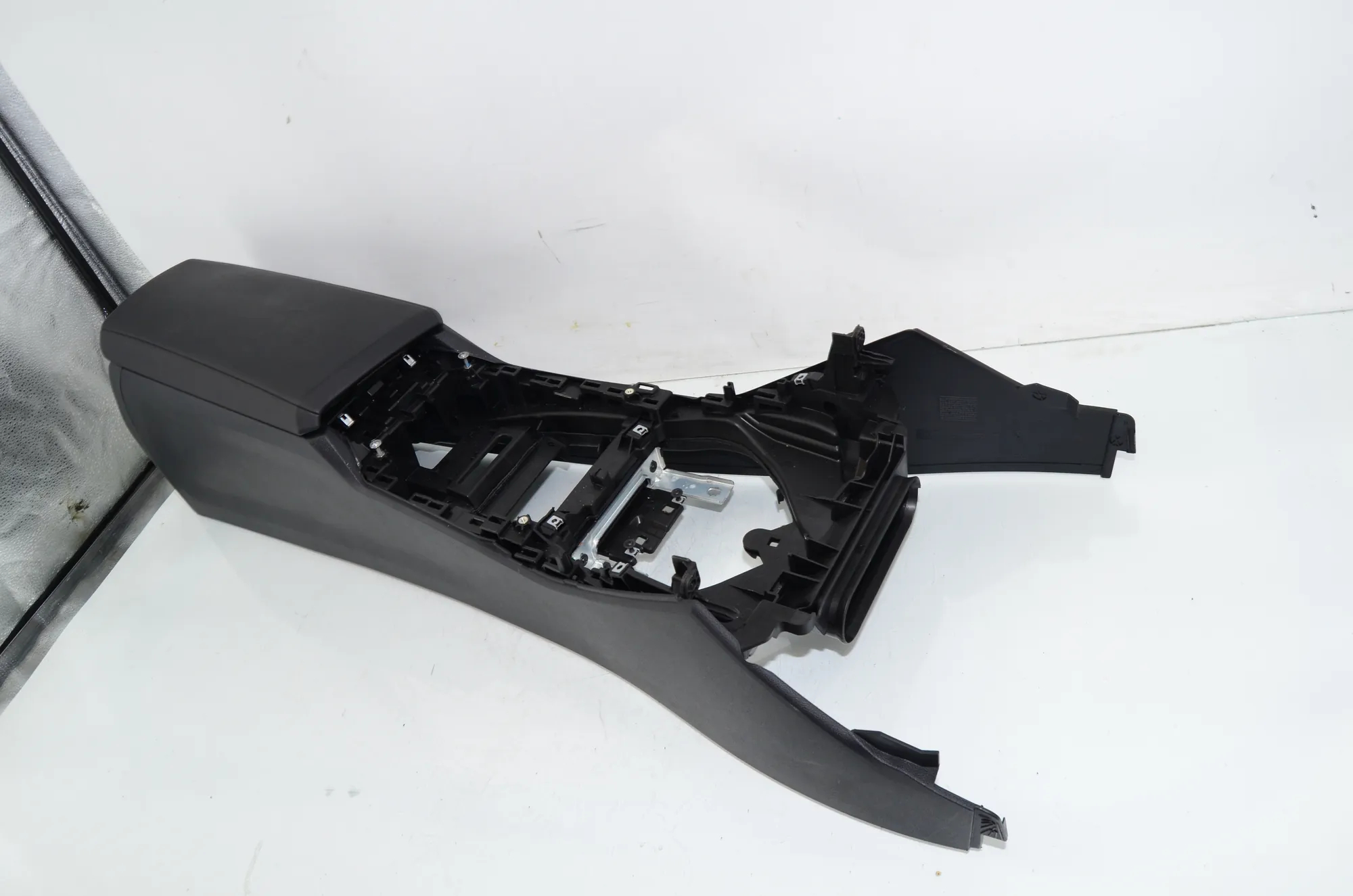 Center Console – OEM 6996833 · BMW 3 Touring (G21) (2019 - -) 318 i 2023 – 2