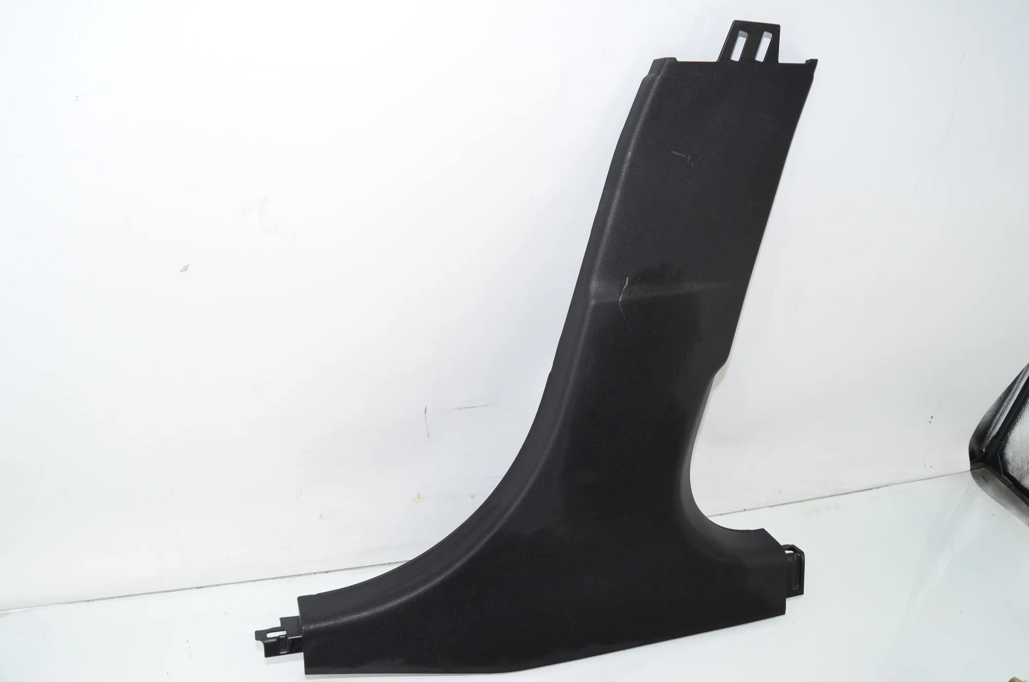 Right Side B Pillar Trim – OEM 7433244 · BMW 3 Touring (G21) (2019 - -) 318 i 2023 – 2