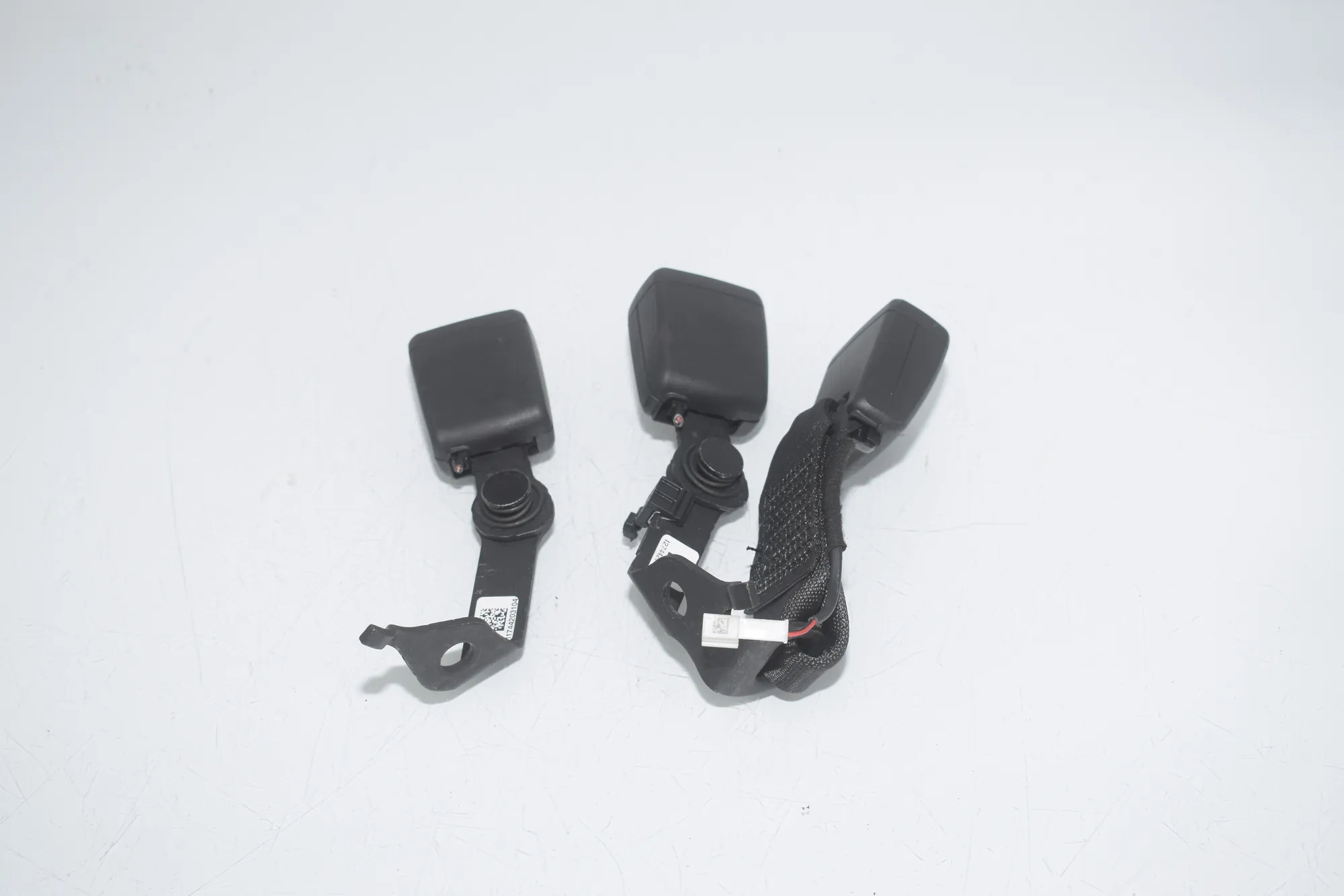 Rear Left Seat Buckle – OEM 7442031 · BMW 3 Touring (G21) (2019 - -) 318 i 2023