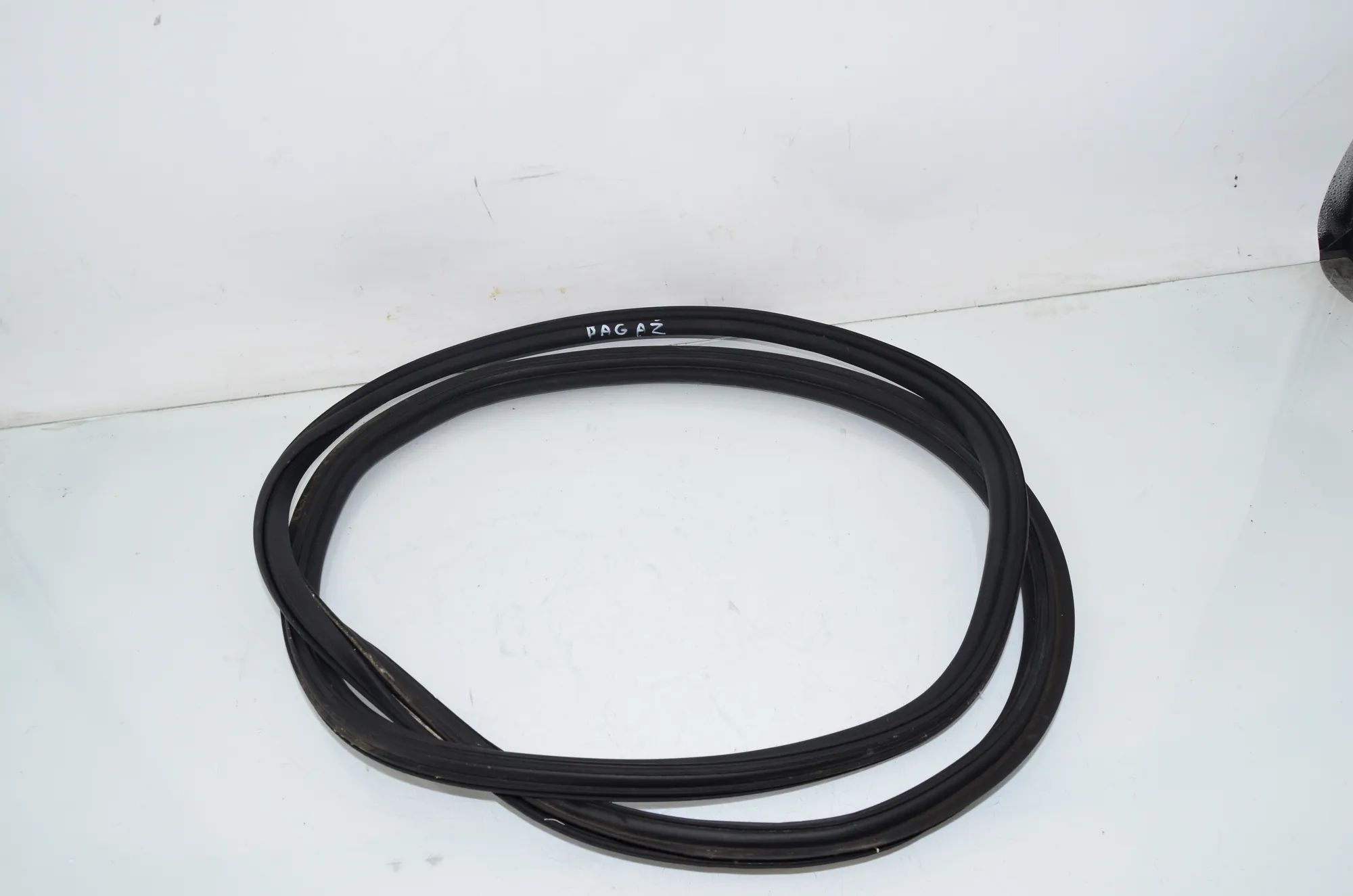 Tailgate Rubber Seal – OEM 8497196 · BMW 3 Touring (G21) (2019 - -) 318 i 2023