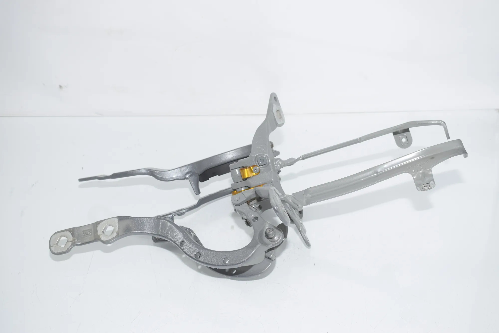 Left Side Bootlid Hinge – OEM 7453406 · BMW 3 Touring (G21) (2019 - -) 318 i 2023 – 3