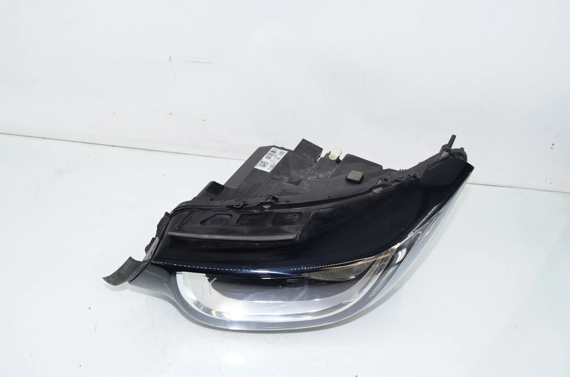 Front Left Headlight – OEM 7345009 · BMW i3 (I01) Electric 2014 – 2