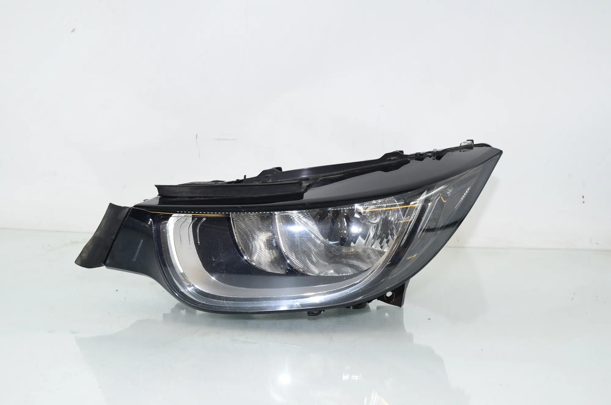 Front Left Headlight – OEM 7345009 · BMW i3 (I01) Electric 2014 – 6