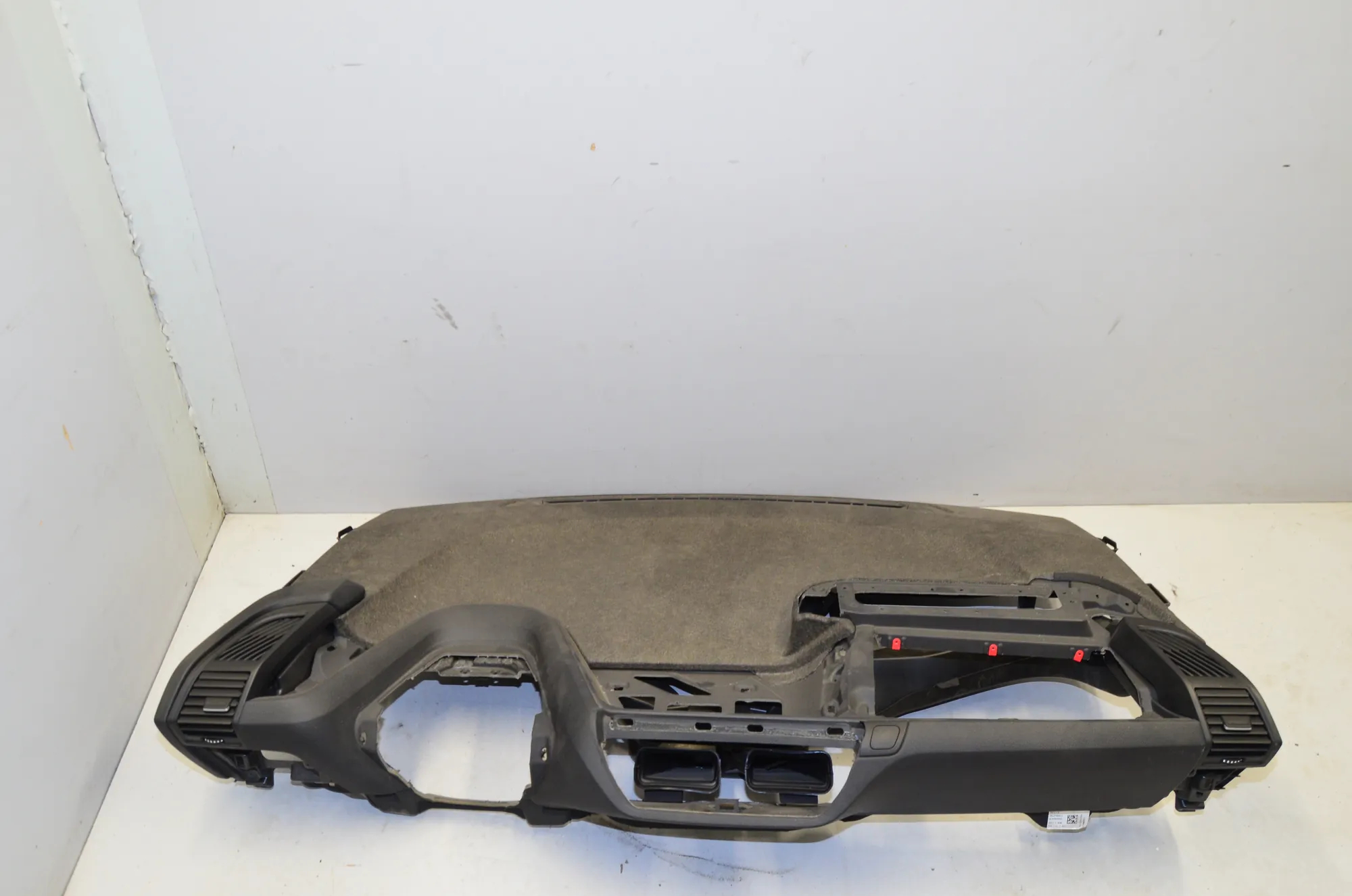 Dashboard – OEM 9282684 · BMW i3 (I01) Electric 2014