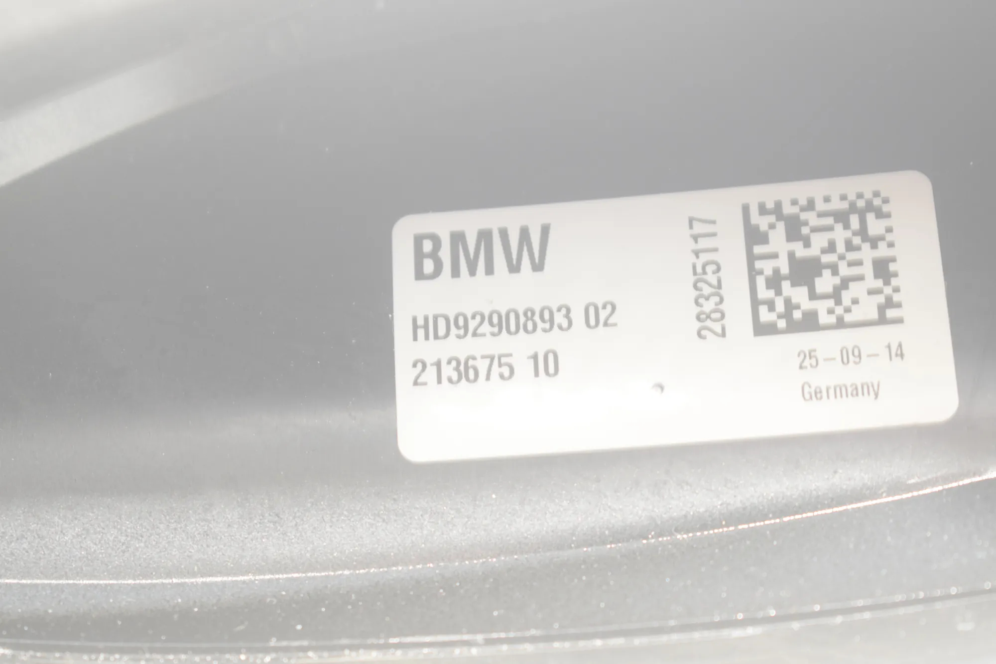 Antenna Trim – OEM 9290893 · BMW i3 (I01) Electric 2014 – 4