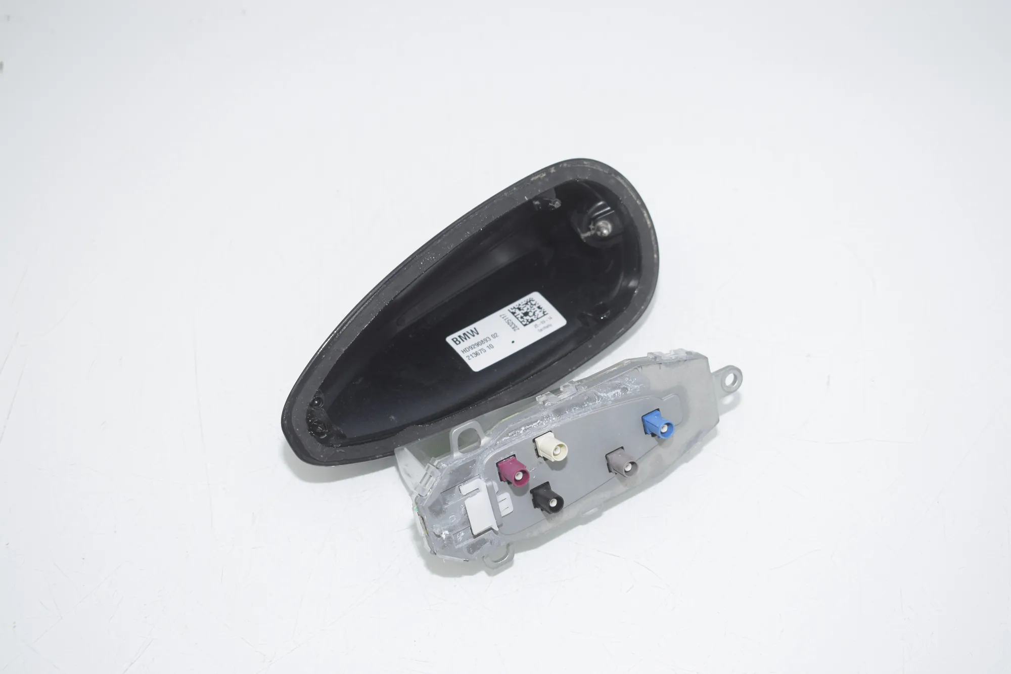 Antenna Trim – OEM 9290893 · BMW i3 (I01) Electric 2014 – 3