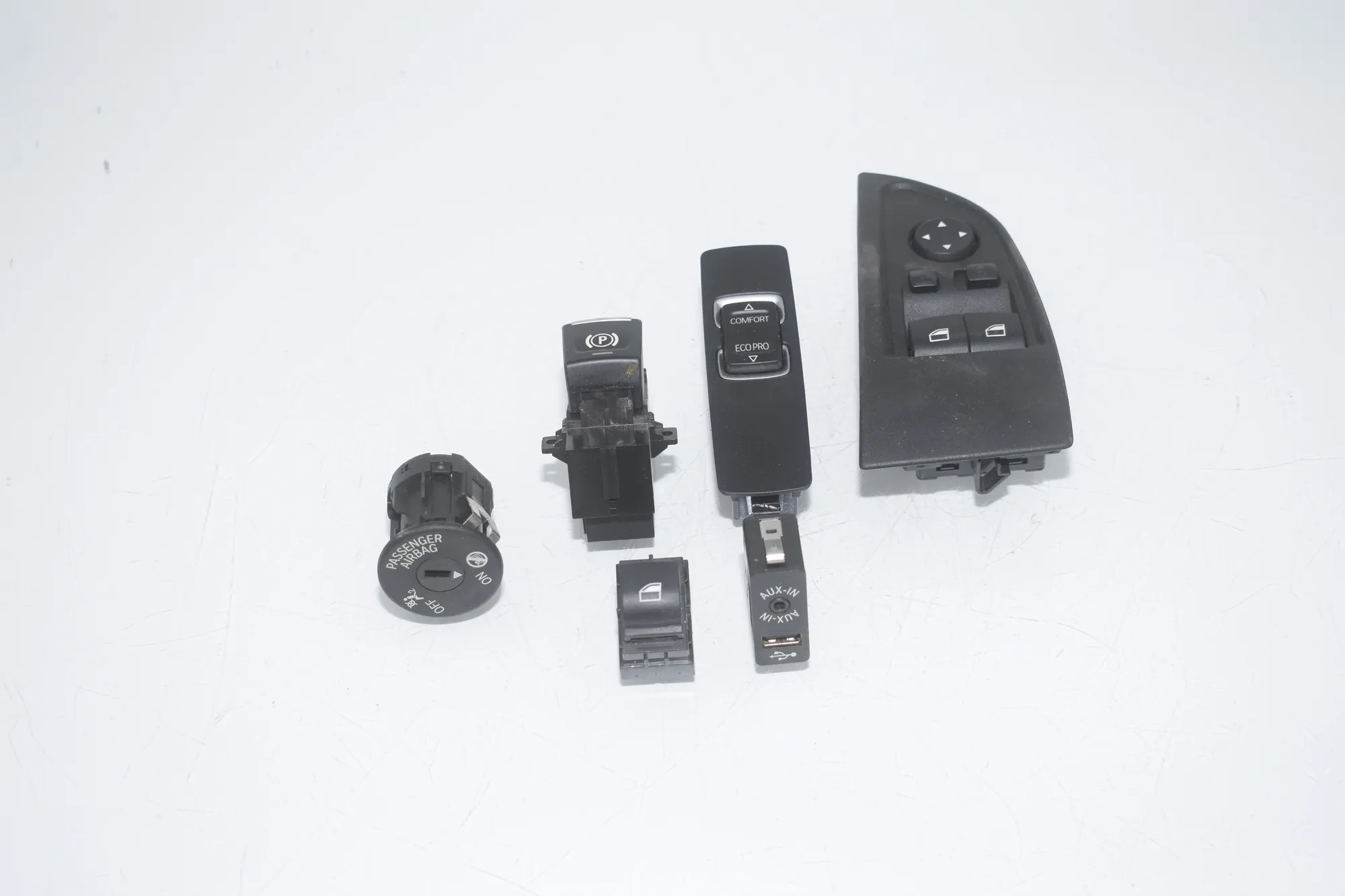 Switches – OEM 9326501 · BMW i3 (I01) Electric 2014